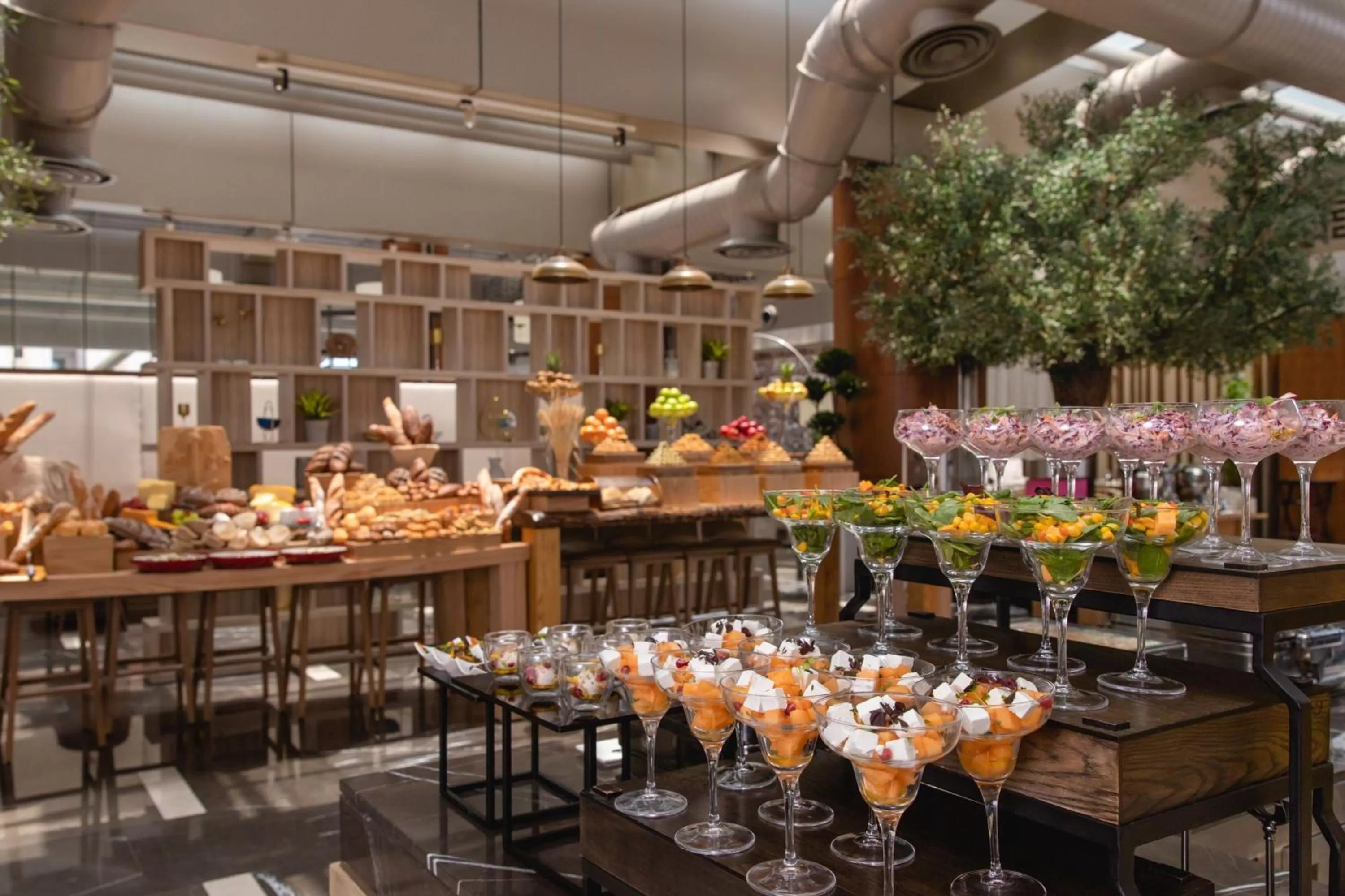 Restaurant/places to eat in Jeddah Marriott Hotel Madinah Road