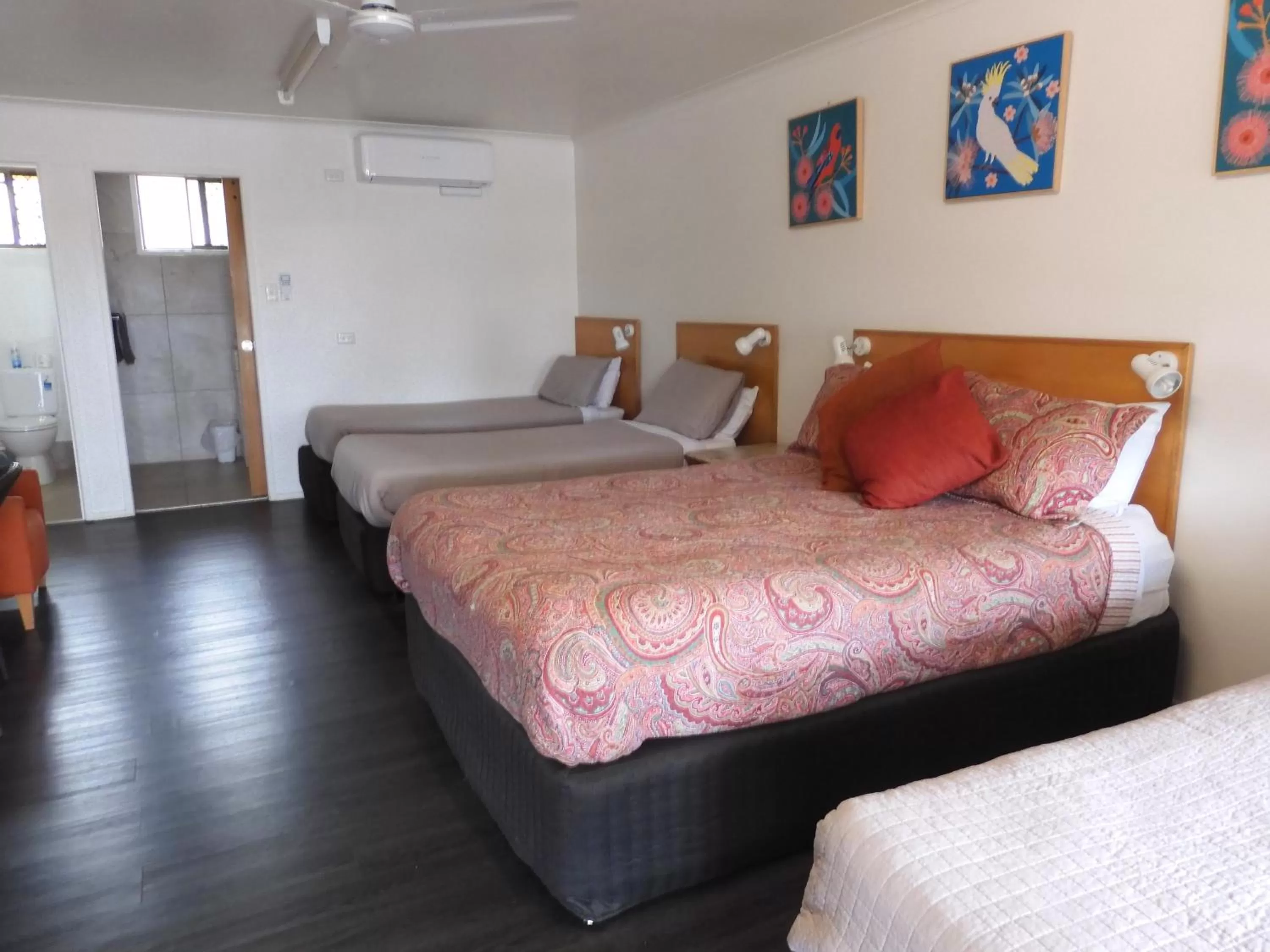 Bed in Dalby Parkview Motel