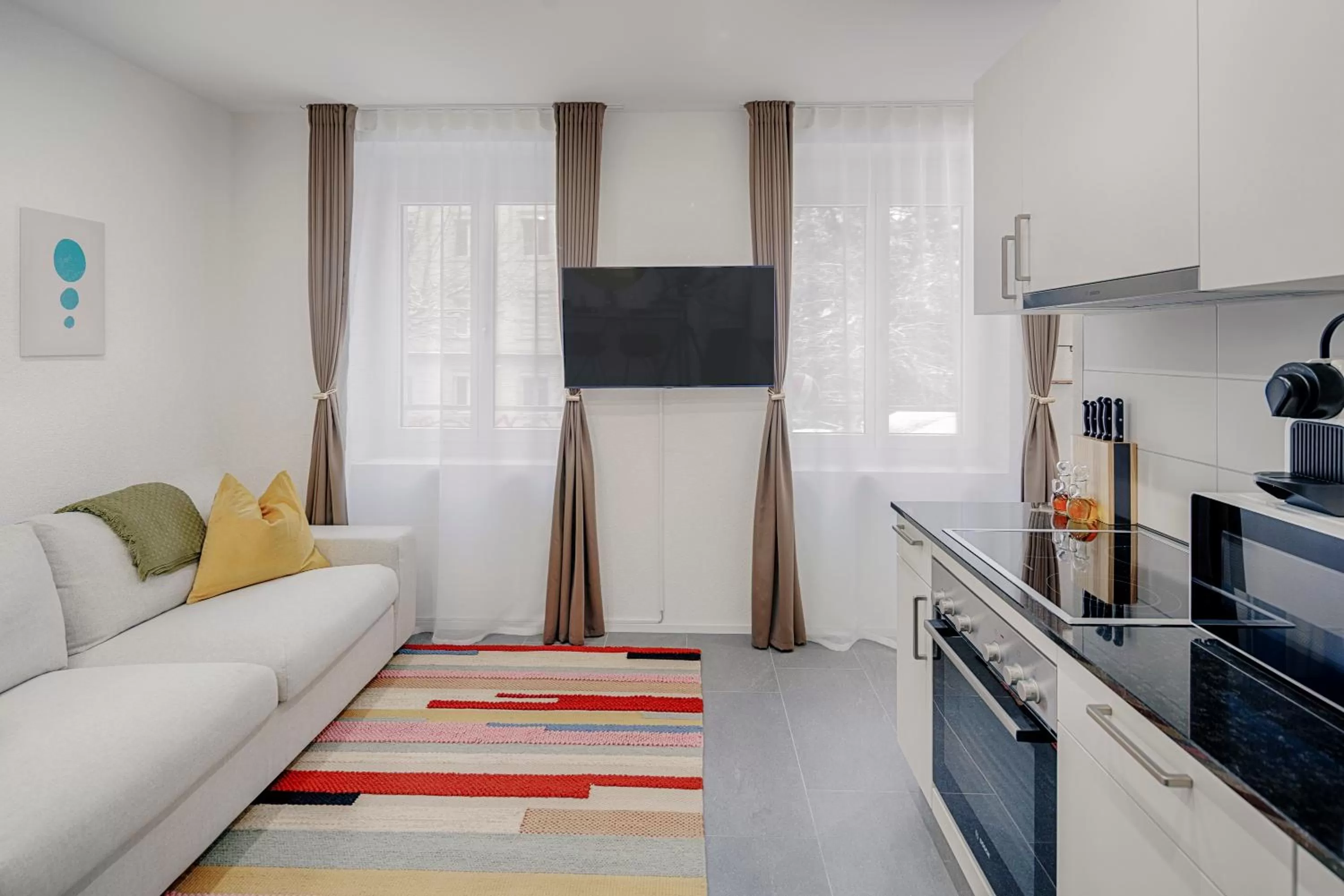 TV and multimedia in VISIMO Apartments St Georgen-Strasse St Gallen - Design City Nature