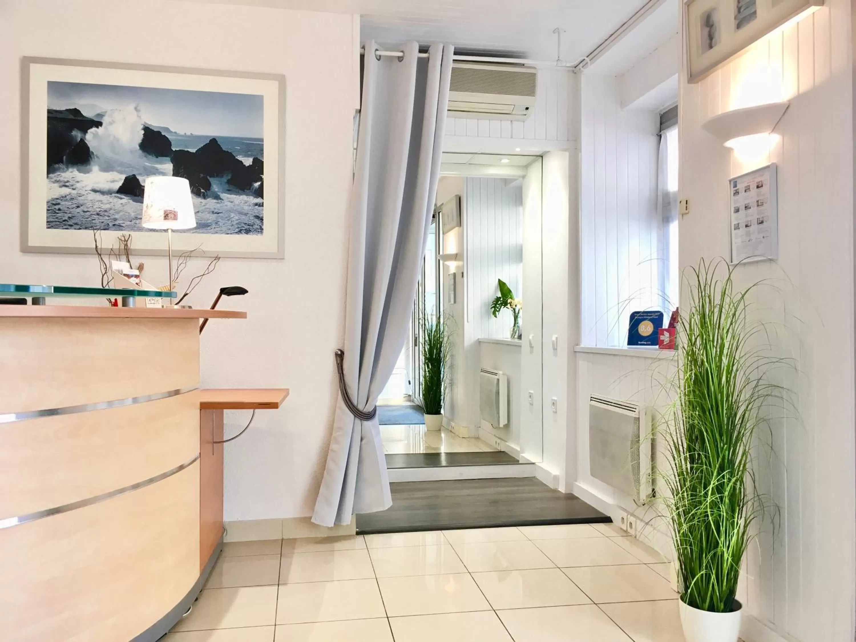 Lobby or reception in Boulogne Résidence Hotel