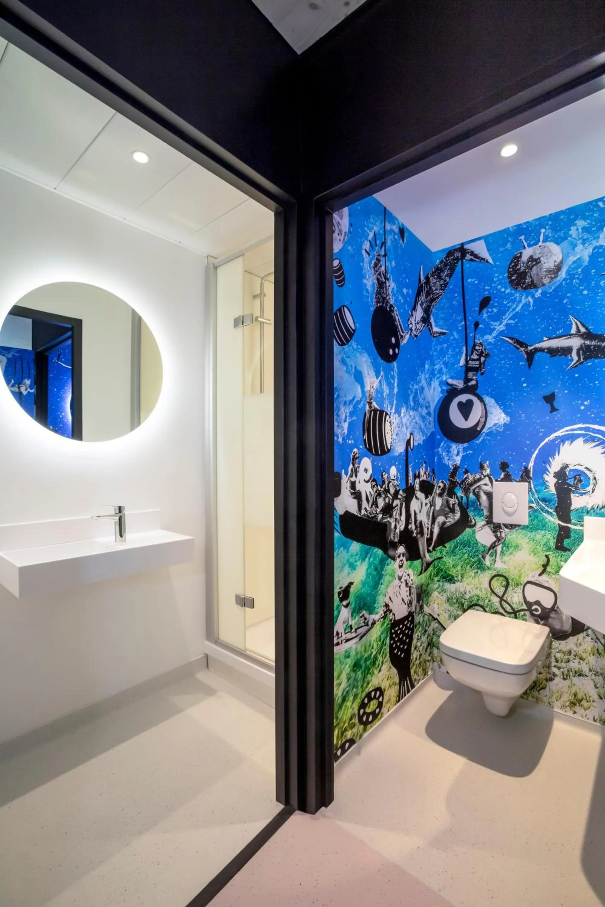 Shower in JO&JOE Paris Gentilly - Auberge de Jeunesse