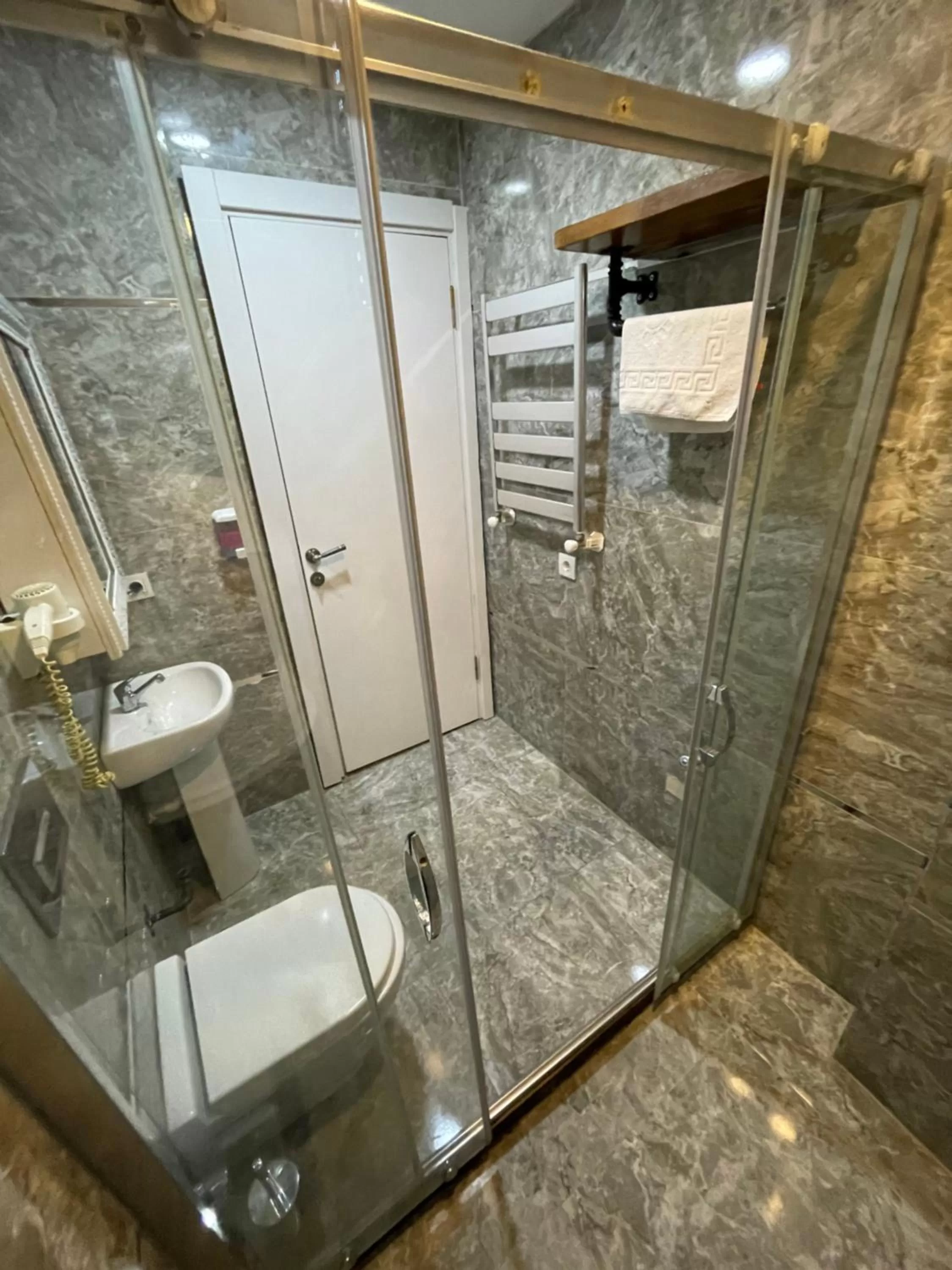 Bathroom in Arat Apartments