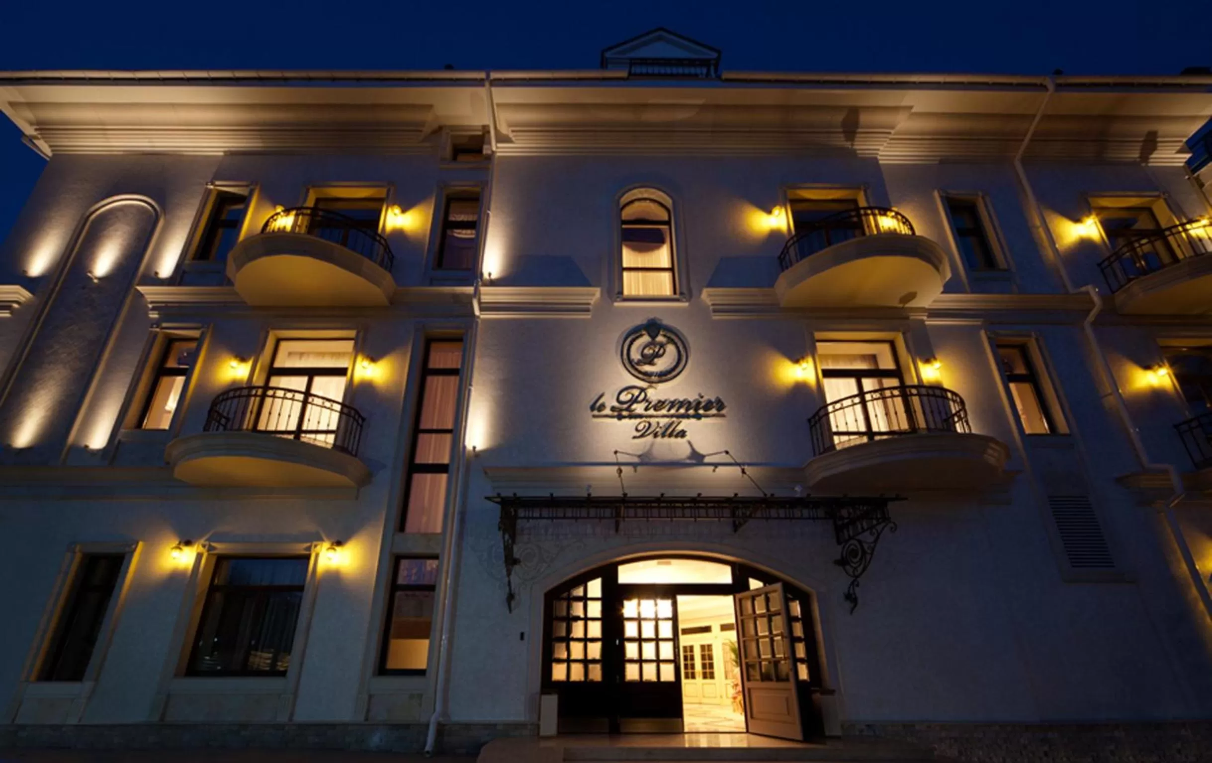 Property Building in Villa le Premier Maestro