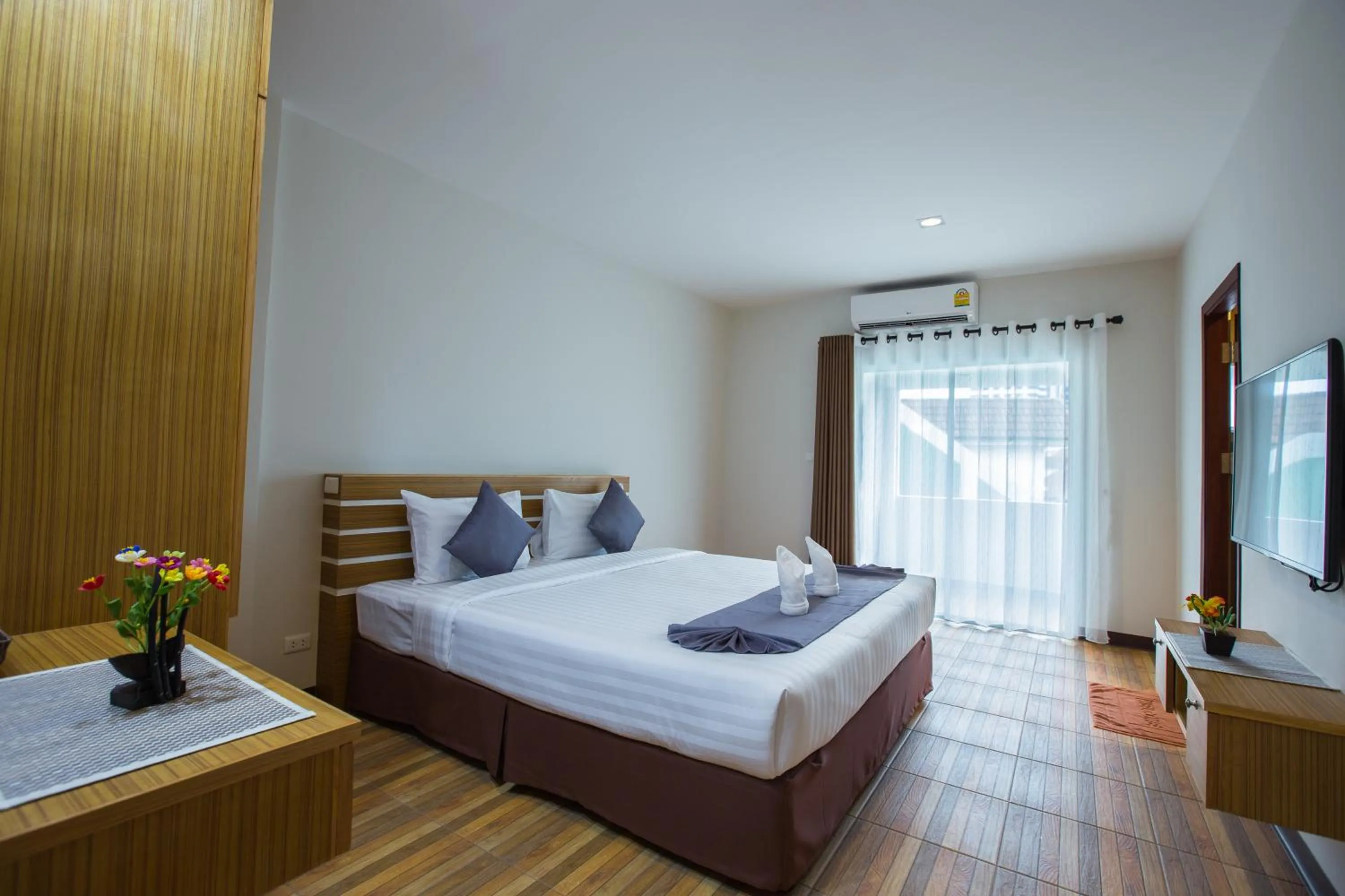 Balcony/Terrace, Bed in Tee Pak Dee Resident Phuket