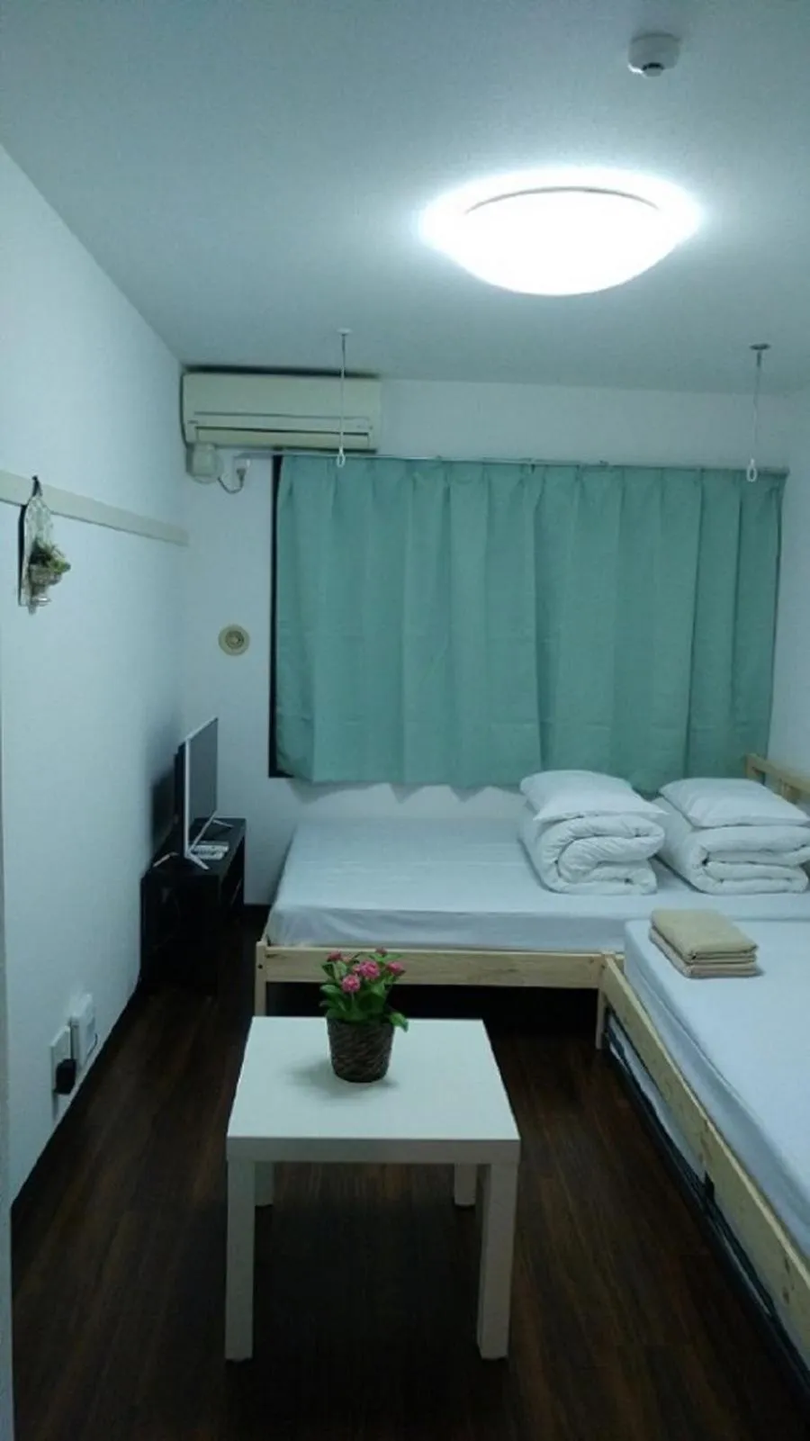 Bed in Sophiearth Apartment