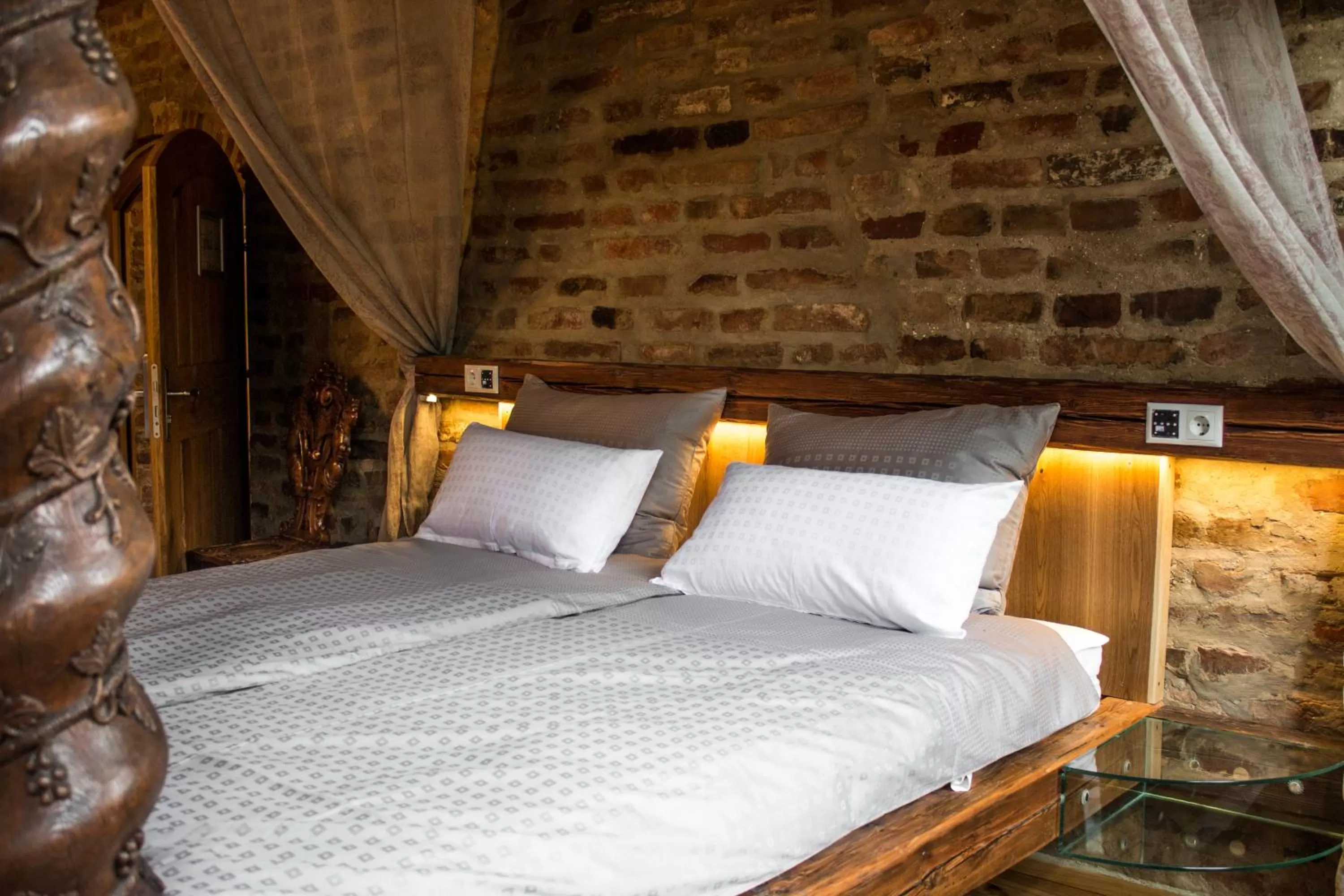 Bed in Wirgarten Antik Hotel