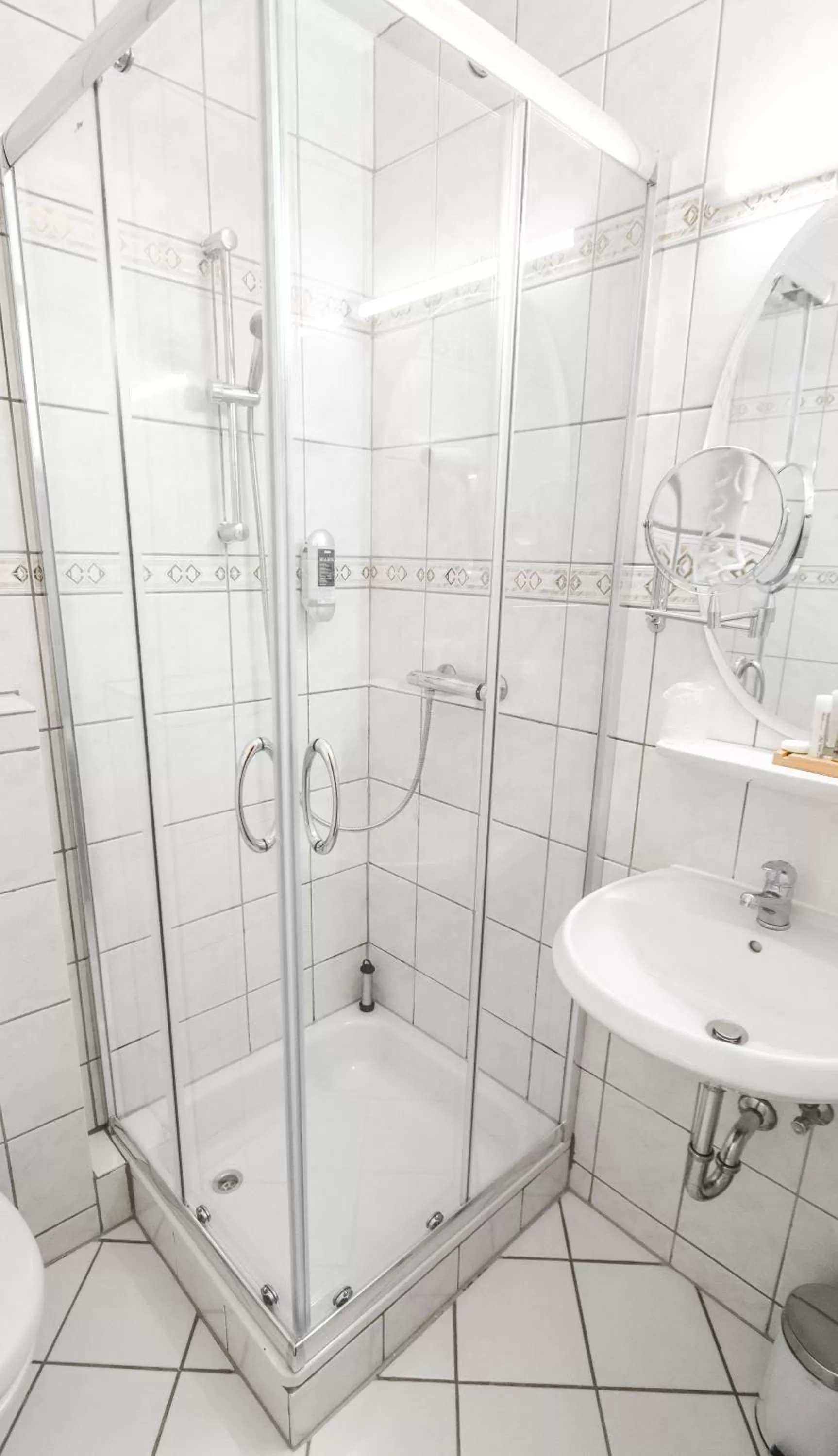 Bathroom in DUA Hotel