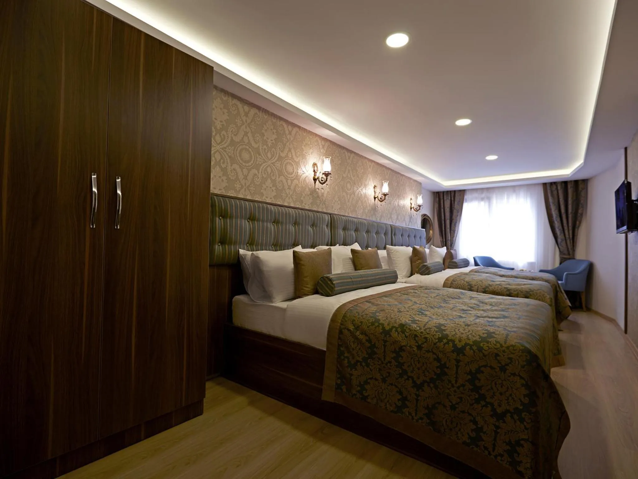 Photo of the whole room, Bed in Marmara Place Old City Hotel