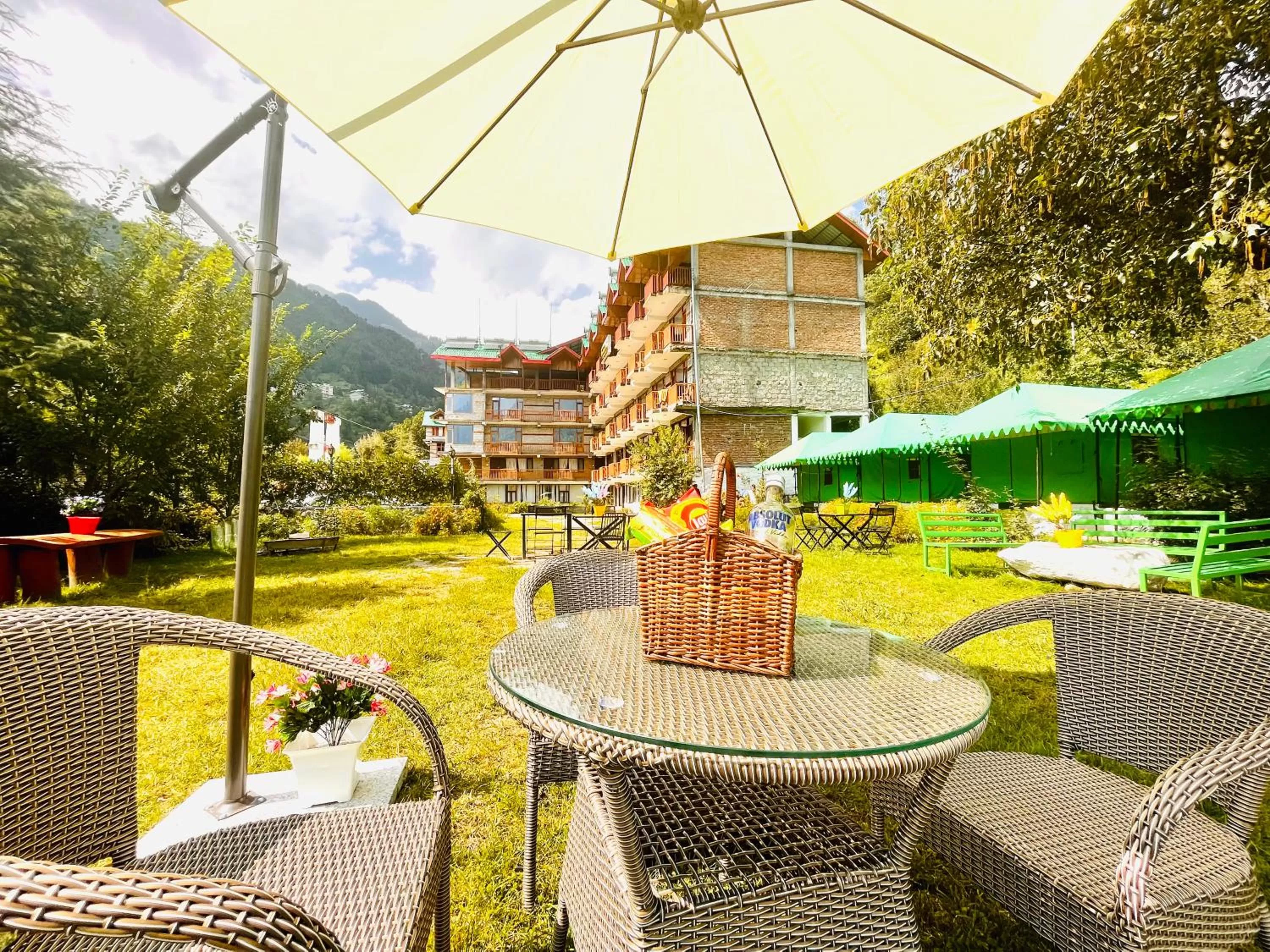 Himalayan Riverside Resort, Manali