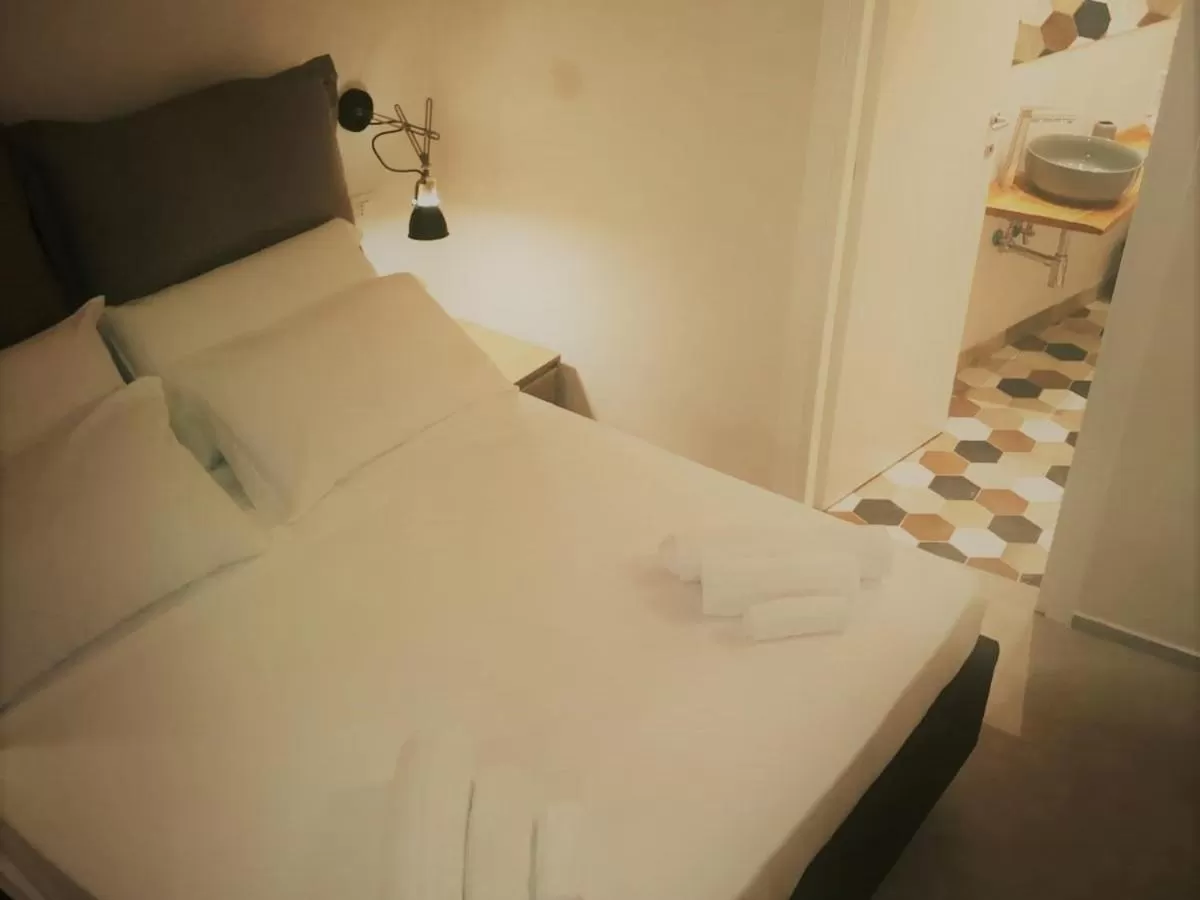 Standard Double Room in Vicoli di Napoli B&B