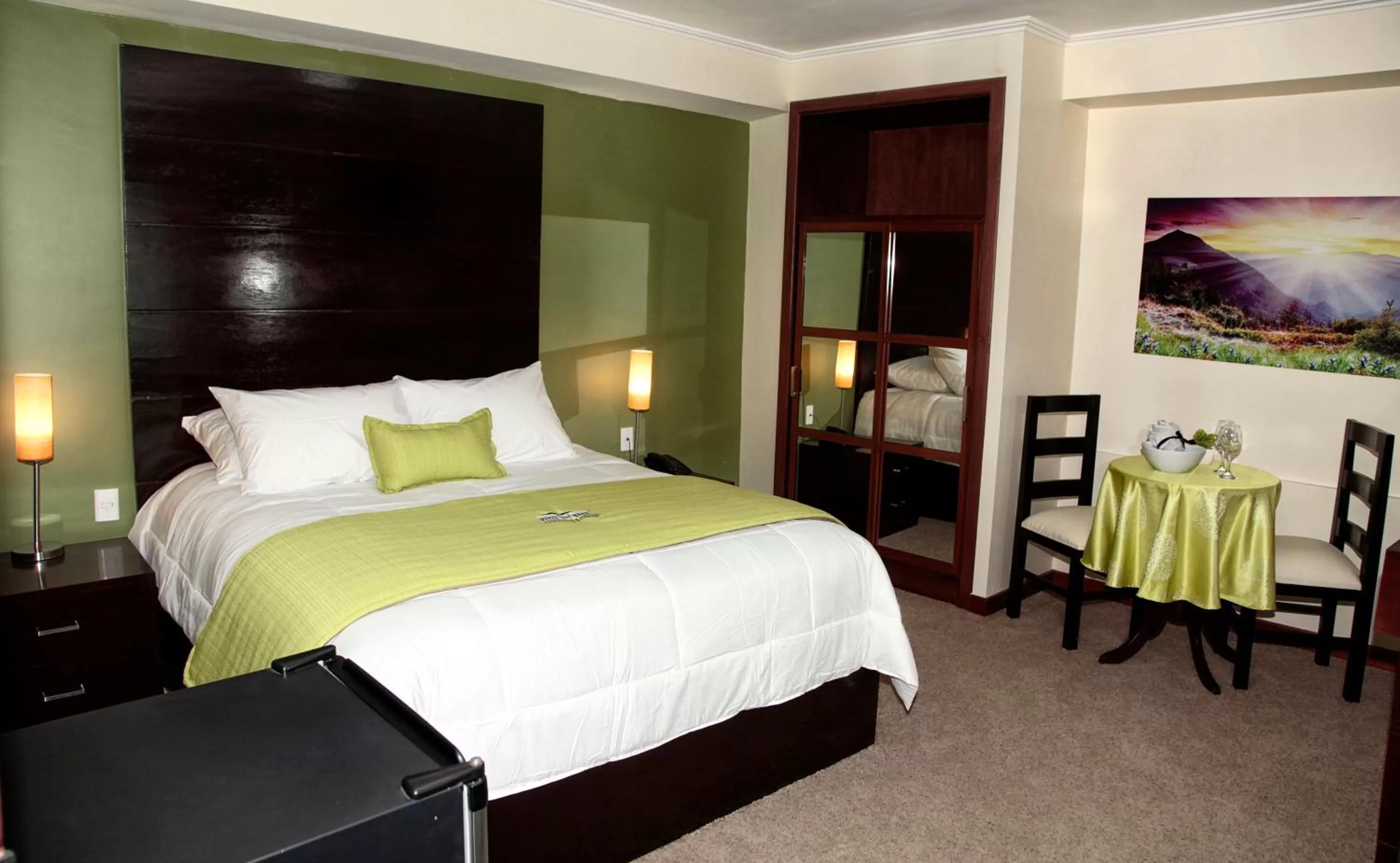 Living room, Bed in Casa Hotel Achumani