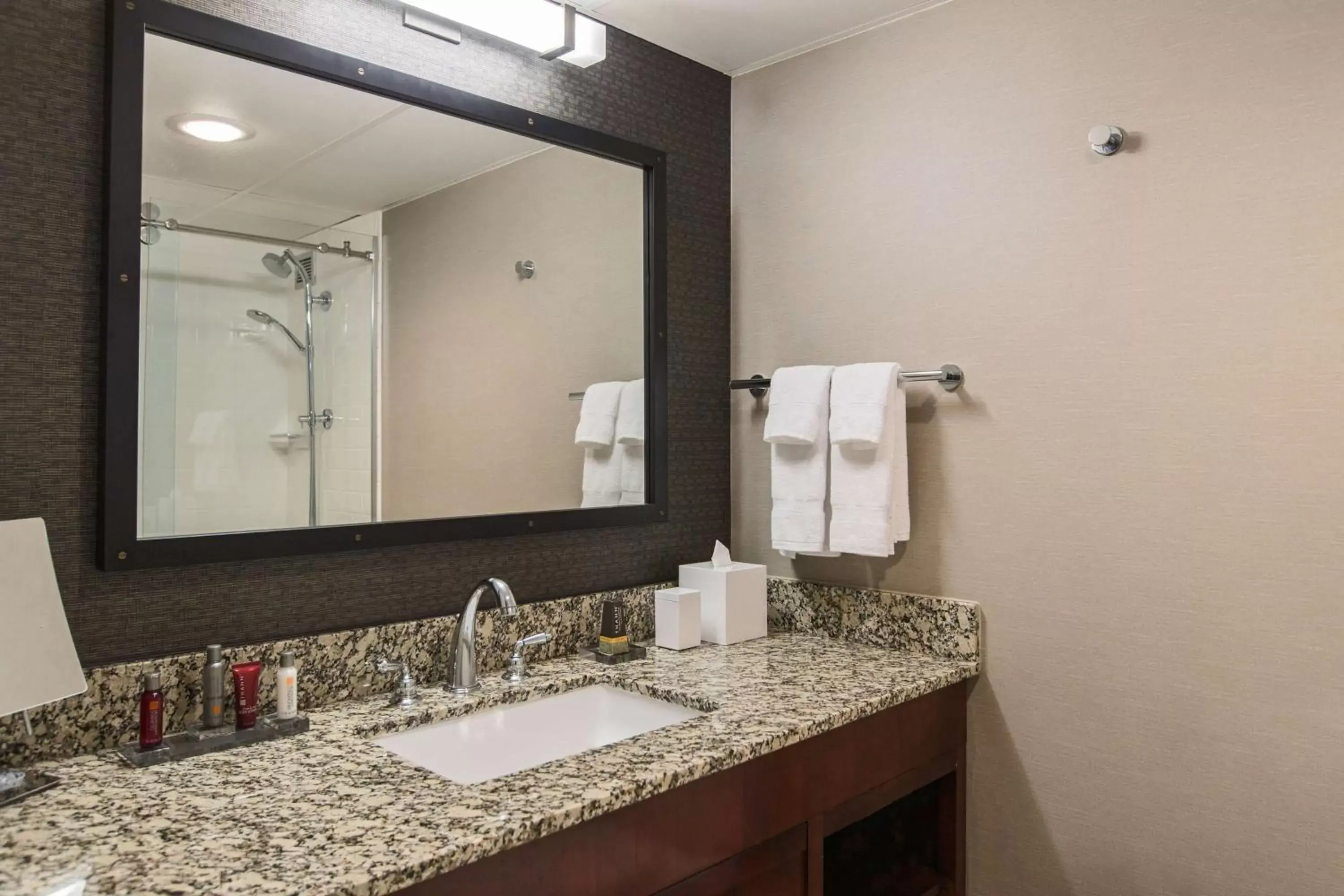 Preferred Two Queens in Sonesta Nashville Airport Preferred Two Queens in Sonesta Nashville Airport