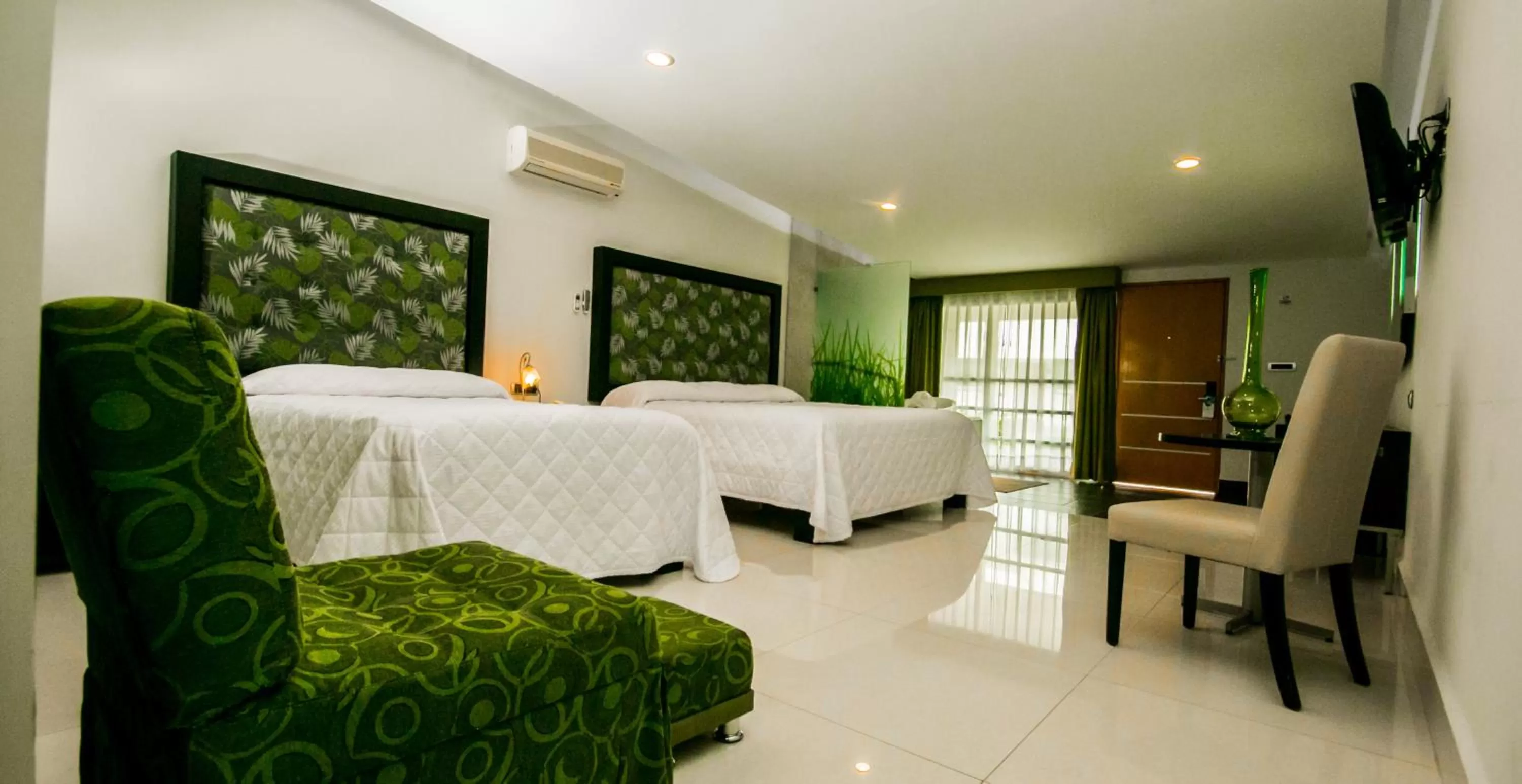 Photo of the whole room, Bed in Hotel María Dolores San Luis Potosí