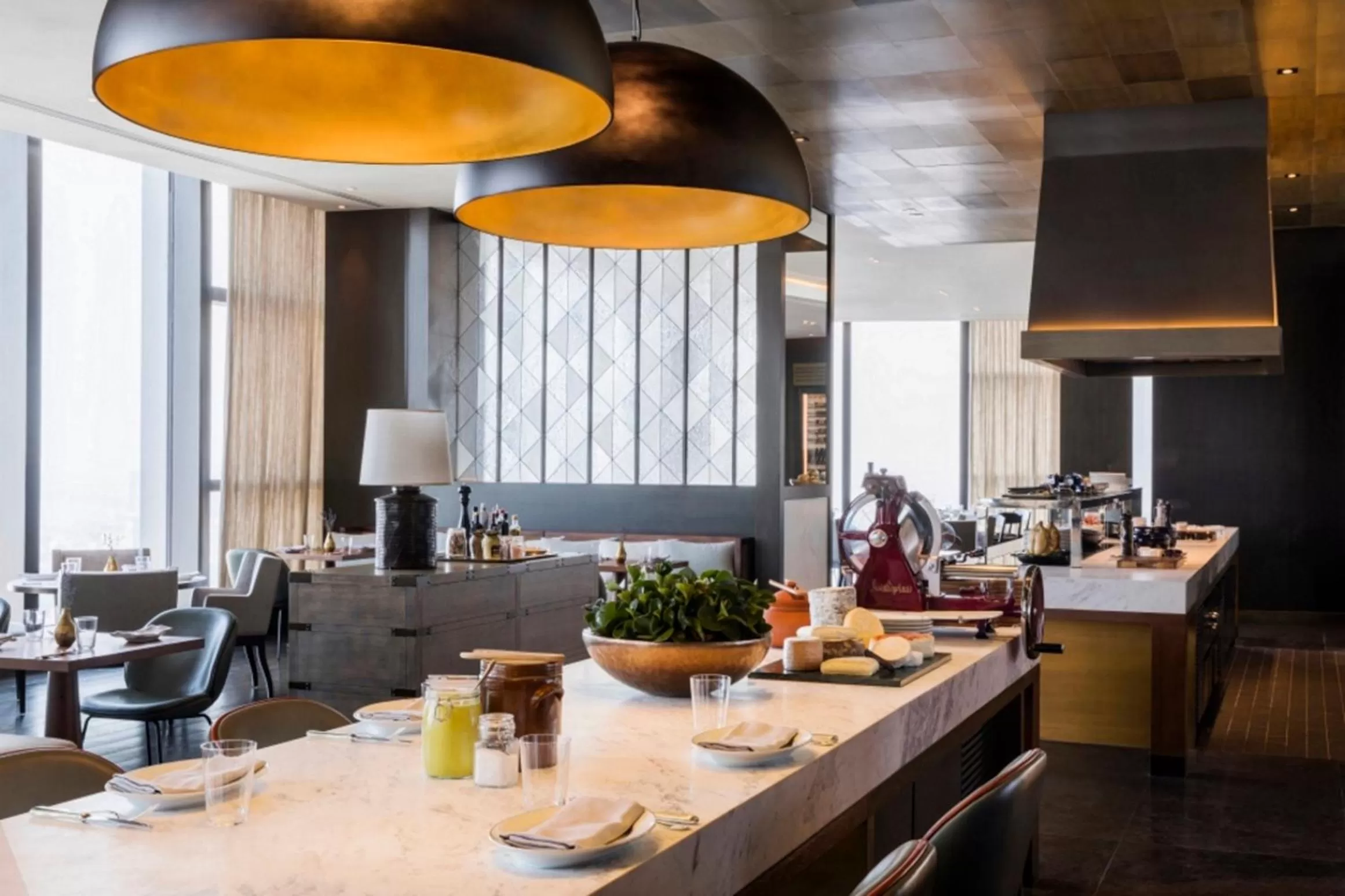 Restaurant/places to eat in Rosewood Phnom Penh