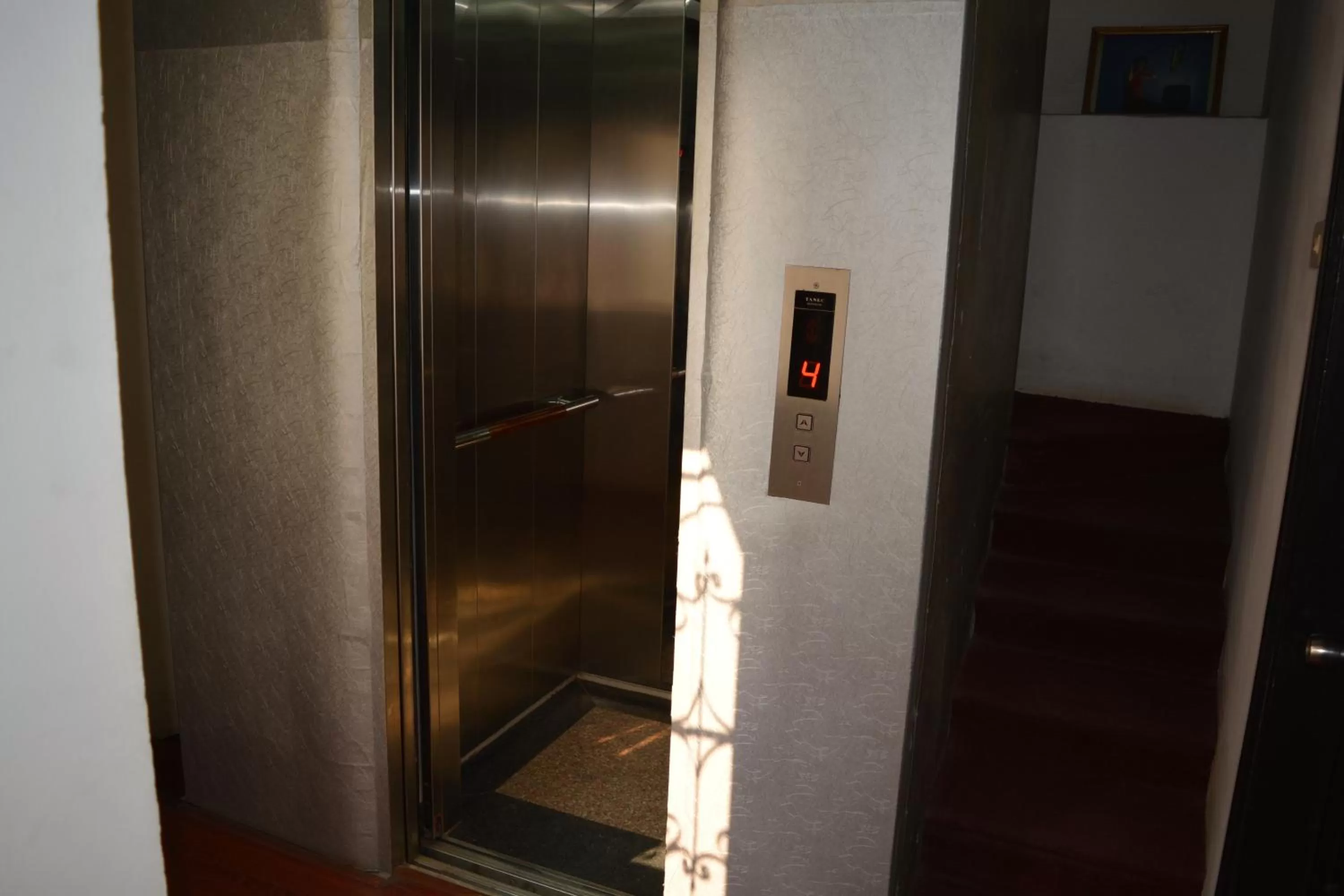Bathroom in Hoang Cuong Hotel