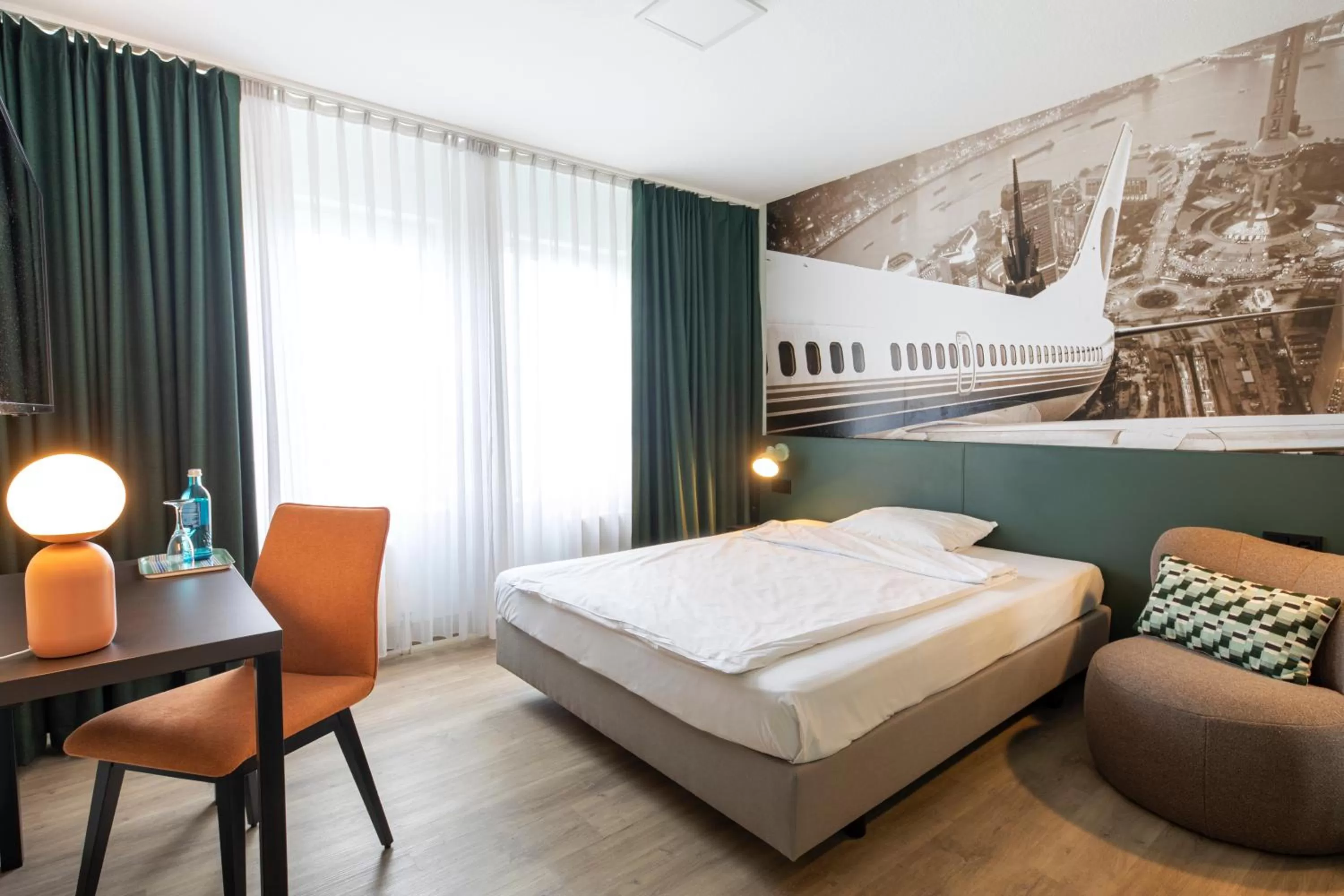 Business Single Room in ACHAT Hotel Frankfurt Airport