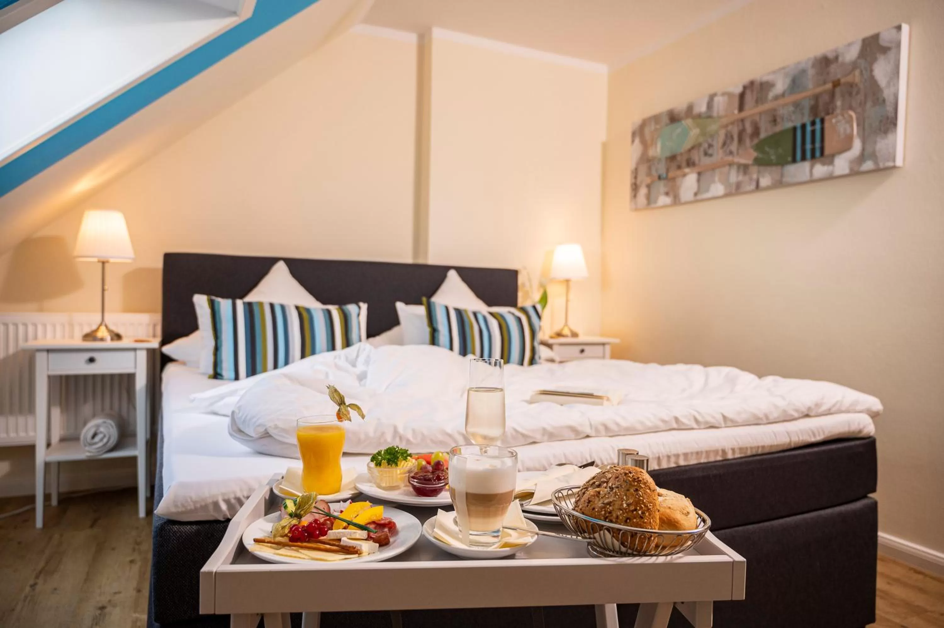 Breakfast, Bed in Das Frühstückshotel Büsum