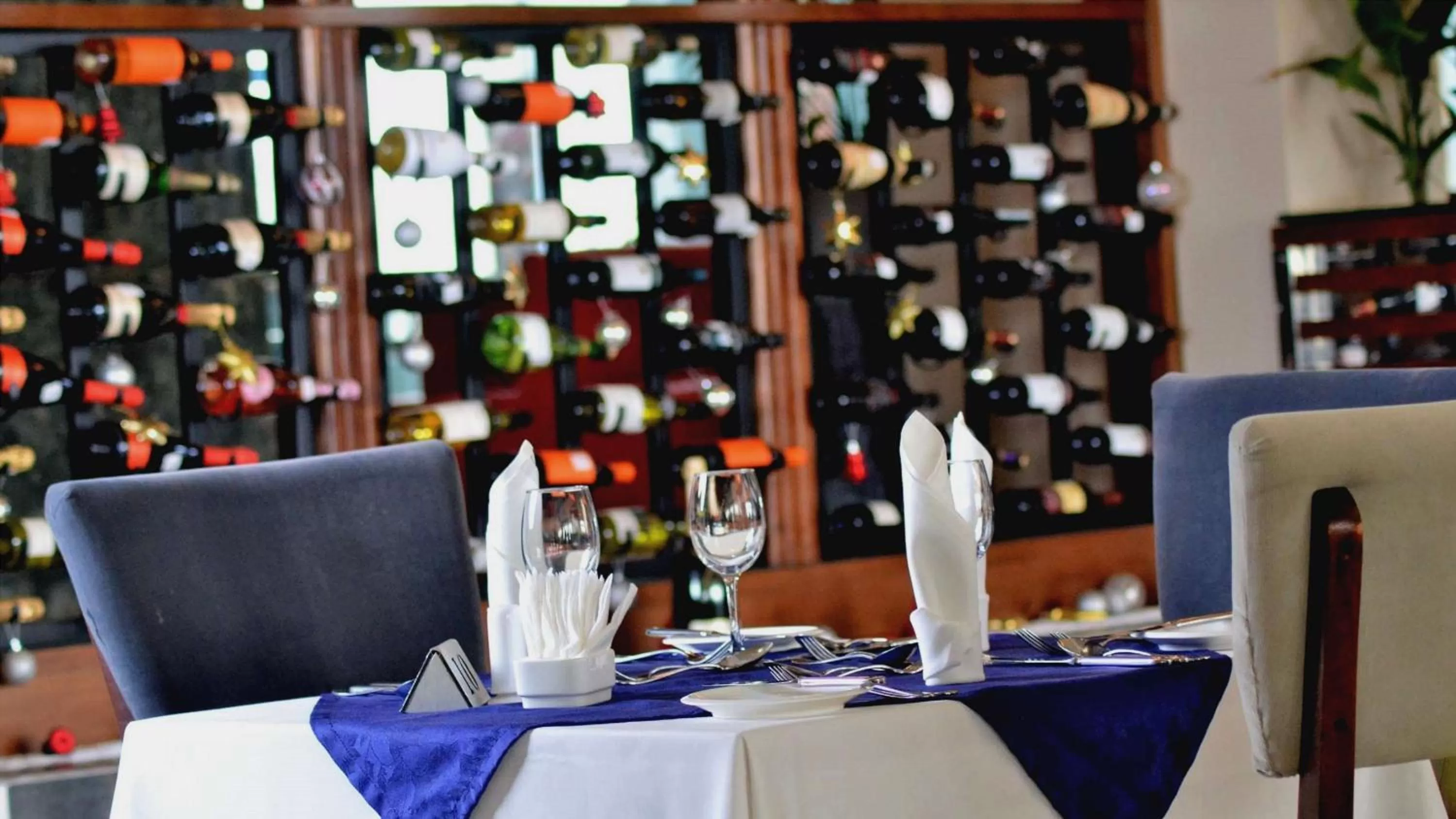 Restaurant/places to eat in Best Western Plus Serene Atlantic Hotel
