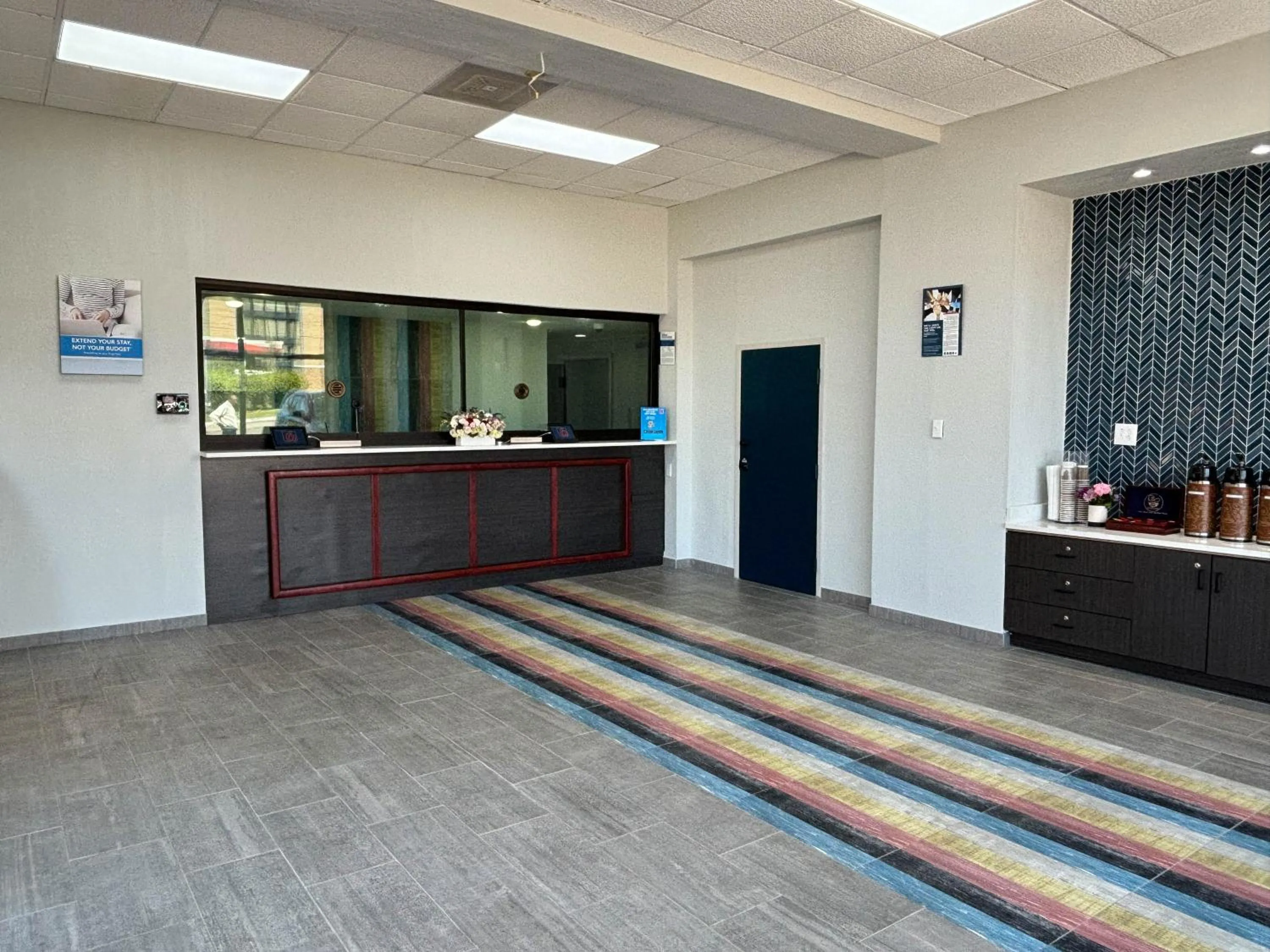 Lobby or reception in Studio 6 Suites Memphis, TN East Memphis
