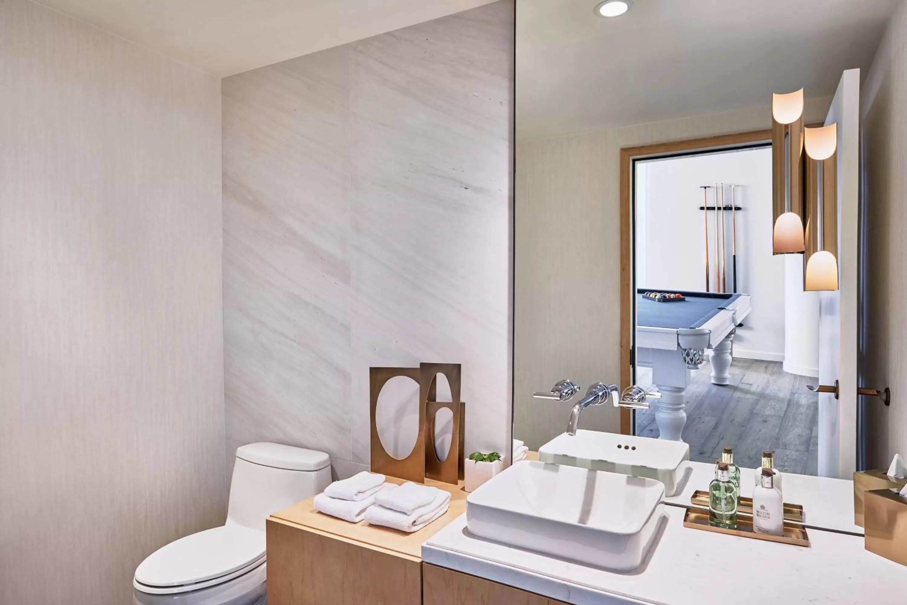 Bathroom in JW Marriott Parq Vancouver