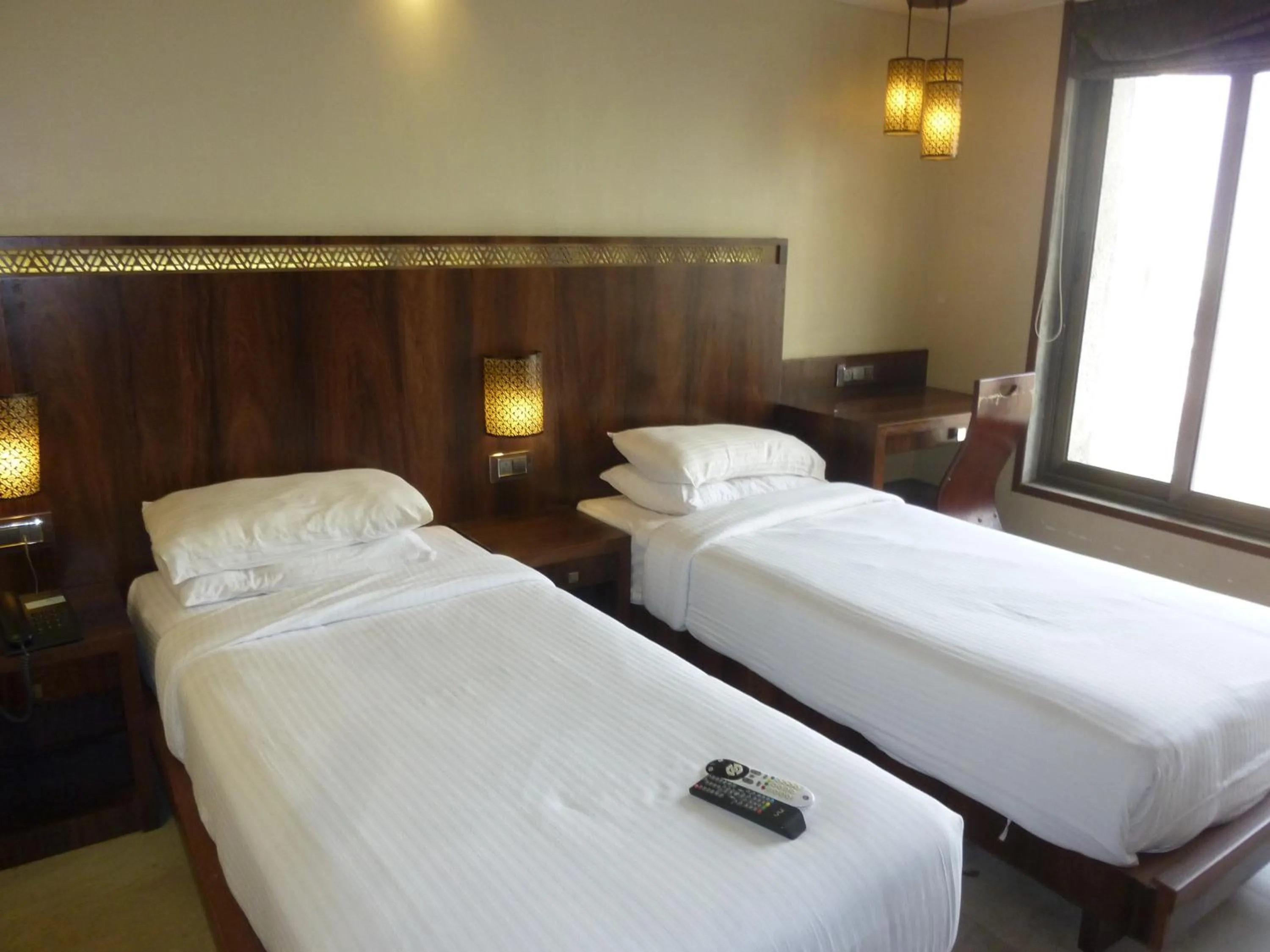 Photo of the whole room in Hotel New Bengal