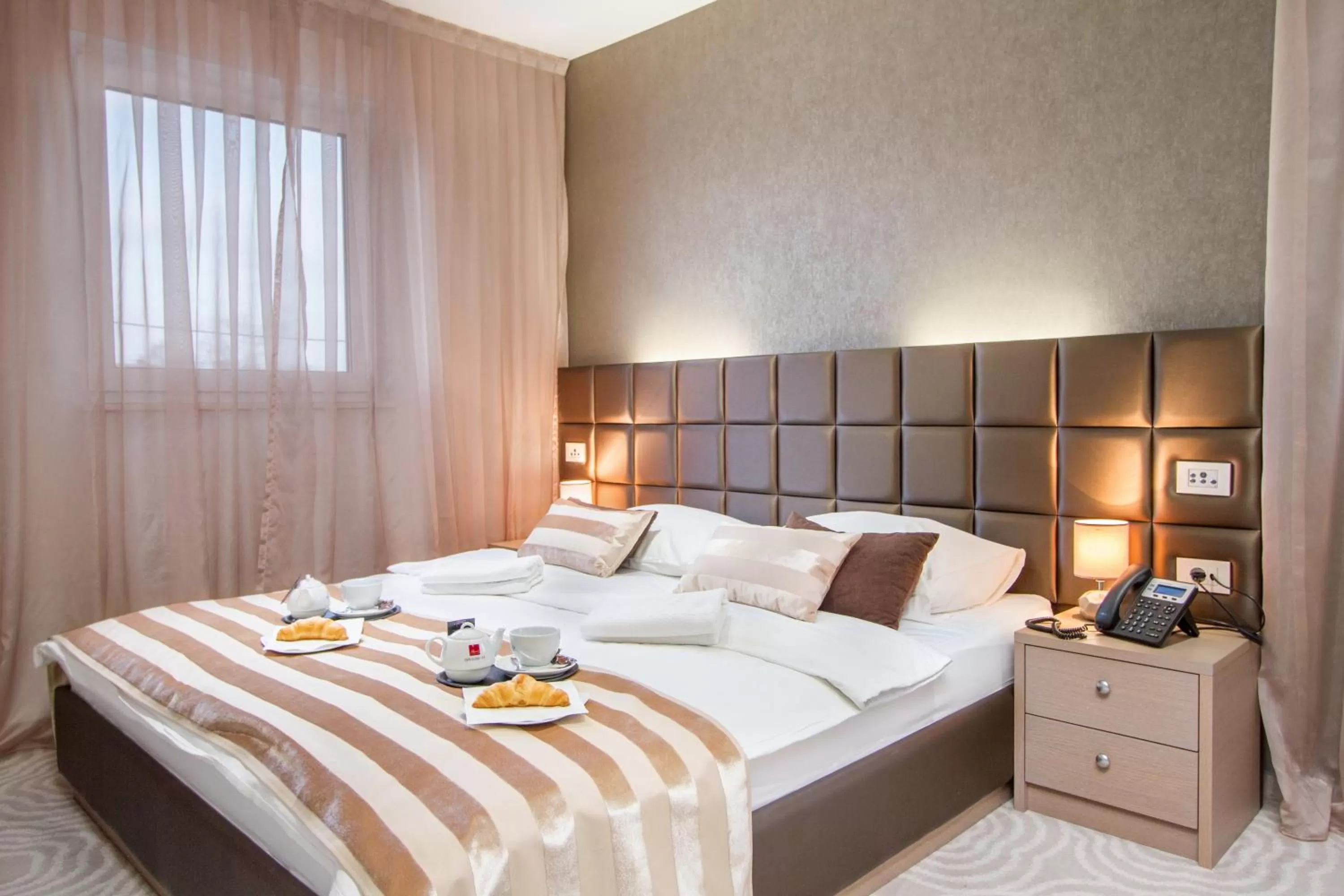 Suite with Balcony in Royal Airport Hotel