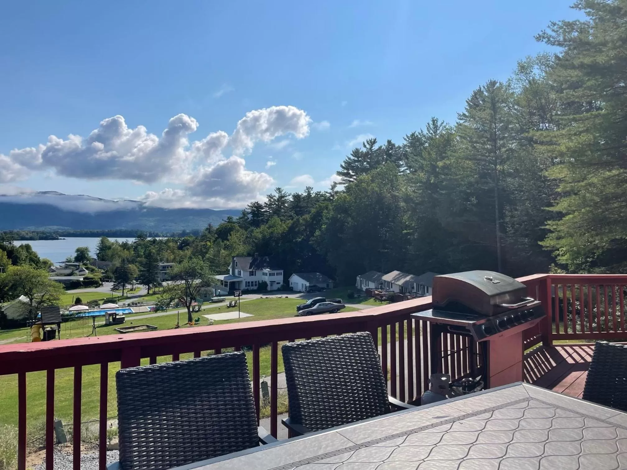 Balcony/Terrace in Hill View Motel and Cottages