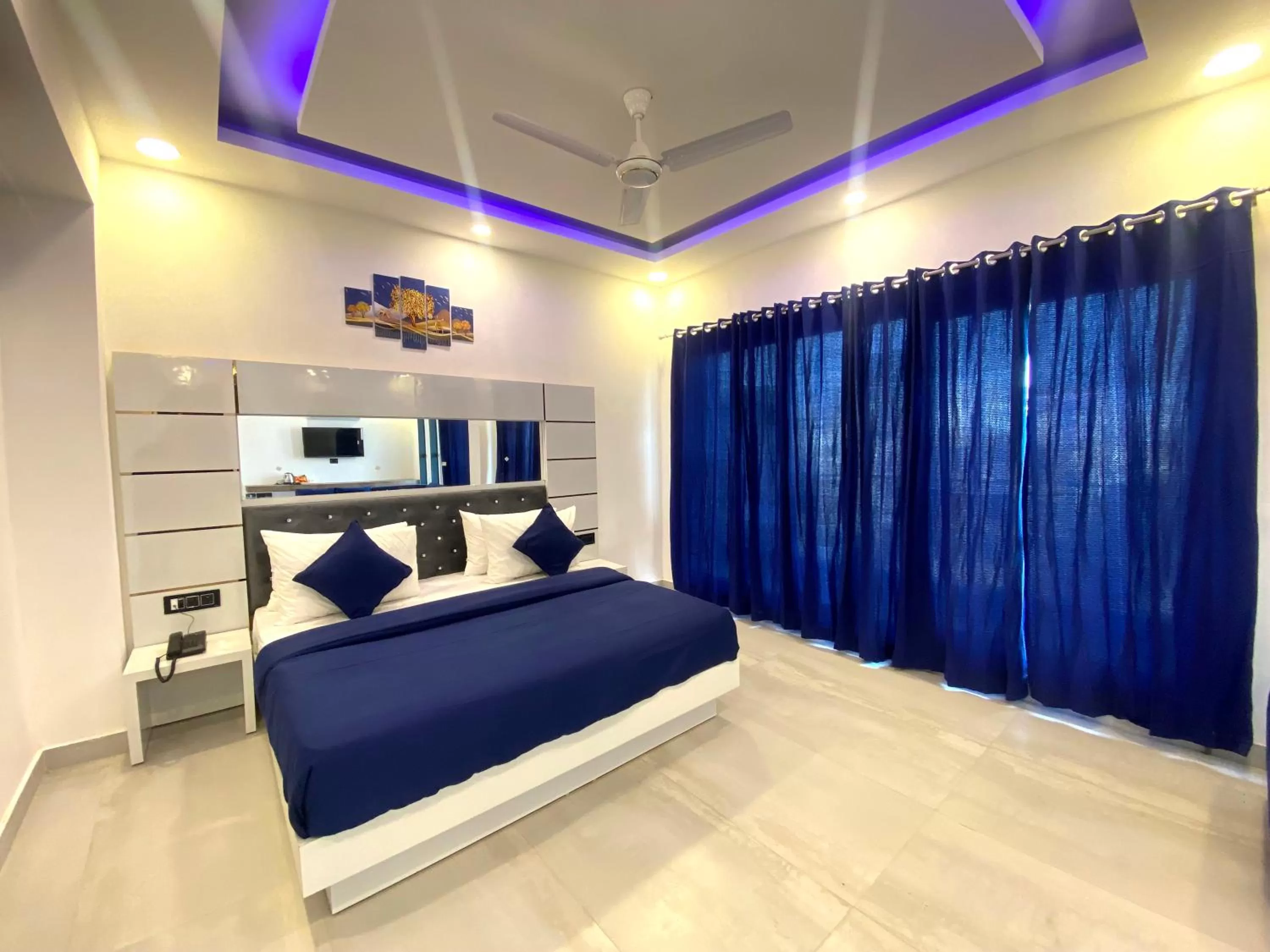 Bedroom, Bed in The Metro Stay By F9 Hotels-Near Sector 18 Metro Station Noida
