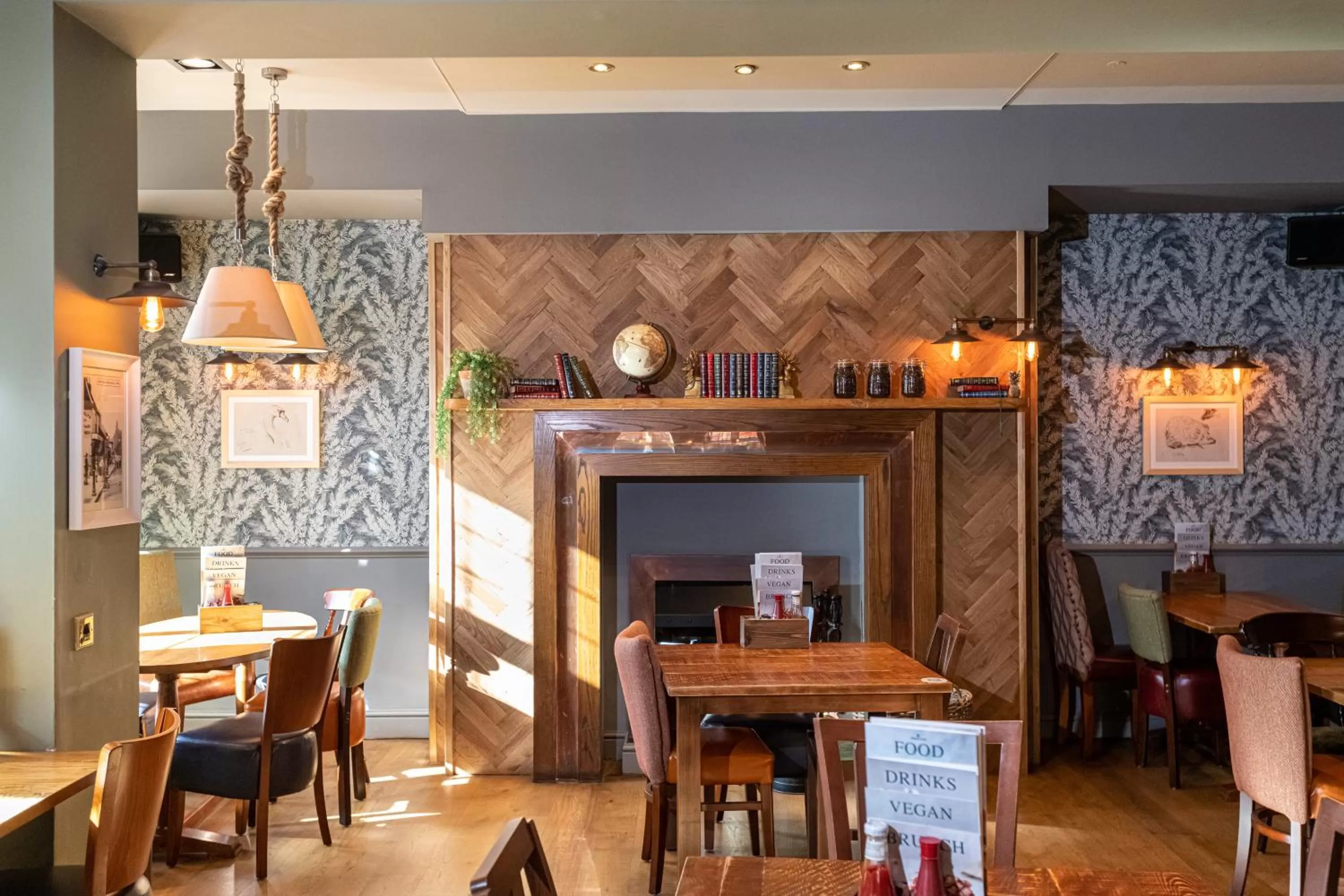 Restaurant/places to eat in The Railway by Innkeeper's Collection