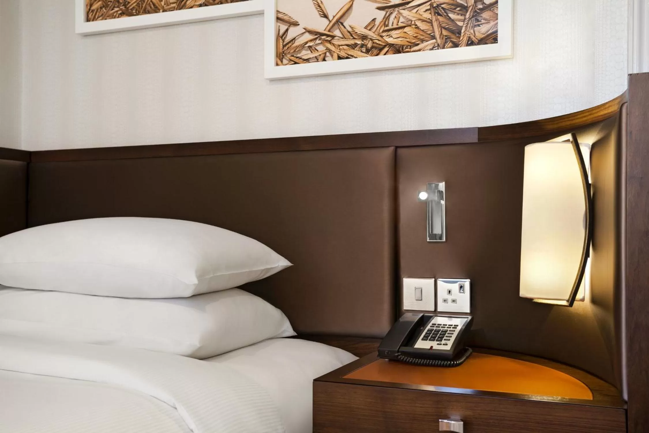 Bed in Hilton London Hyde Park