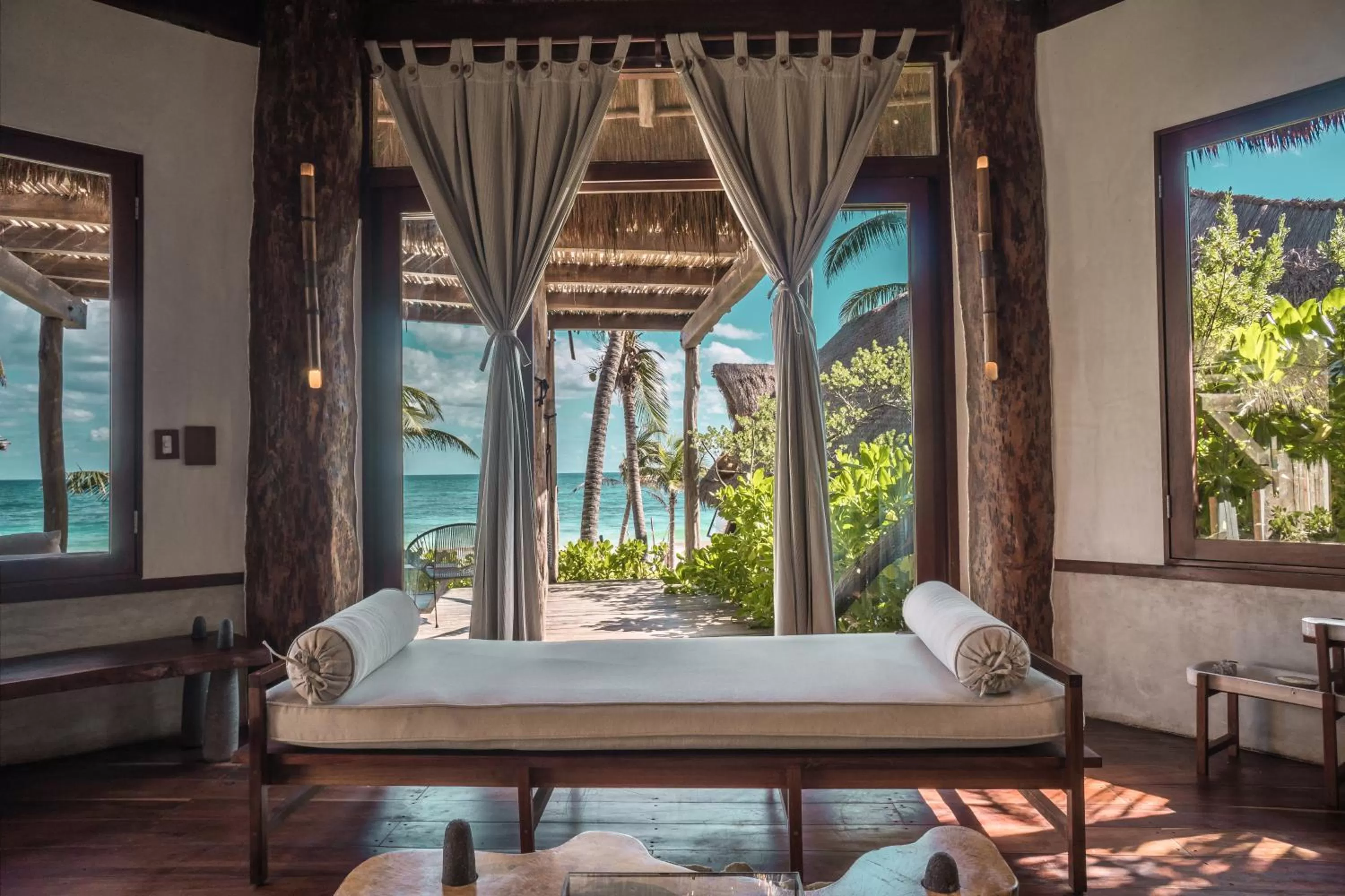 Landmark view, Bed in Delek Tulum