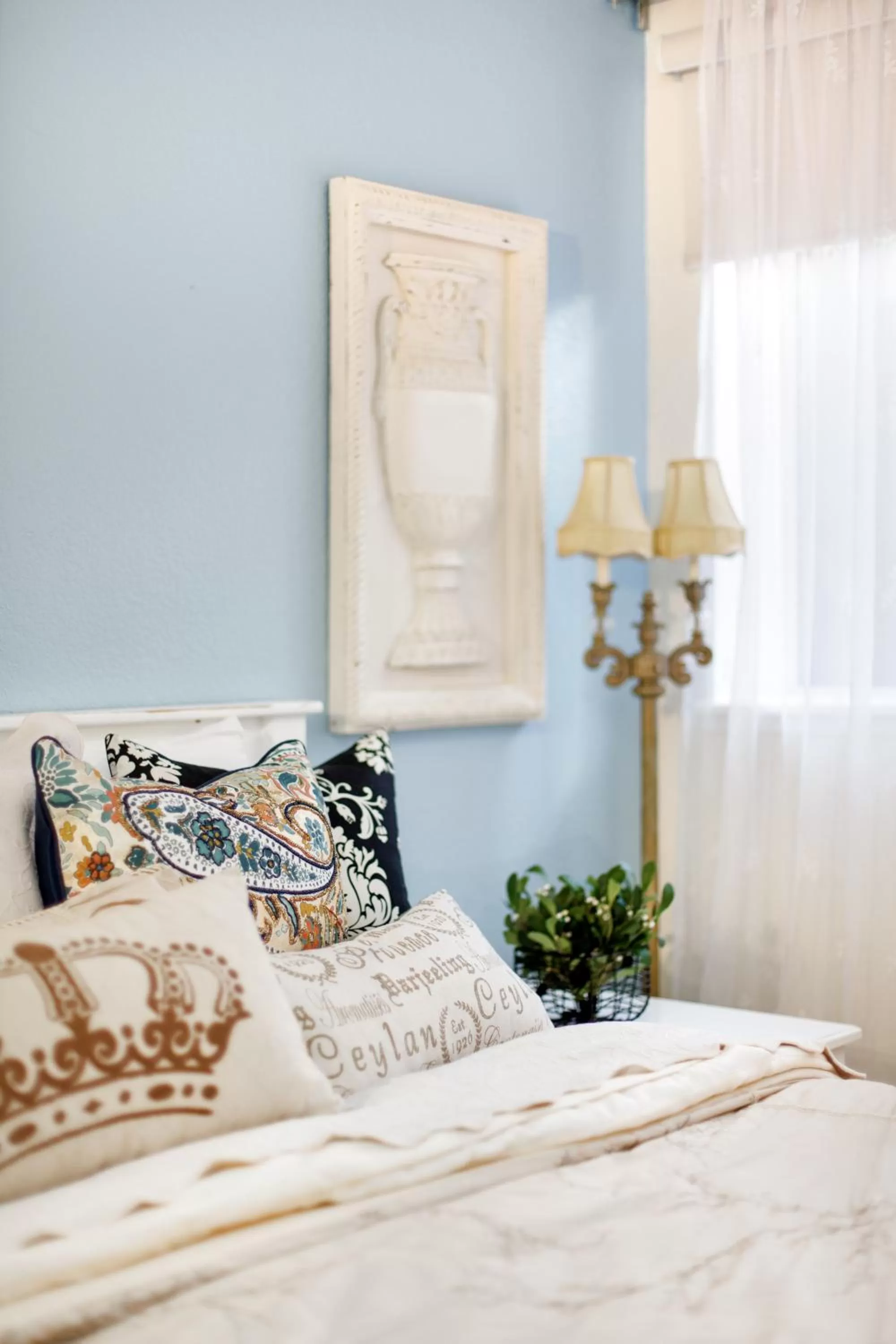 Bed in Stratford Inn