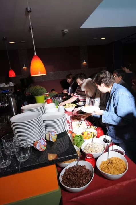 Food and drinks in HOLI-Berlin Hotel