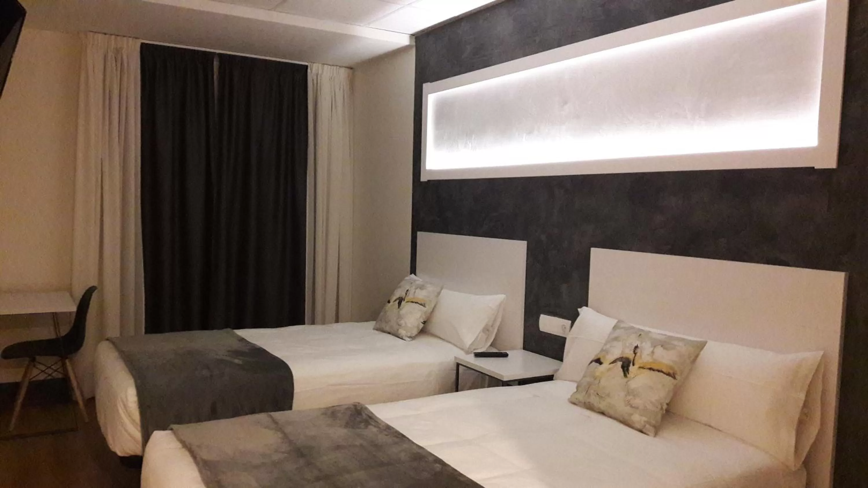 Twin Room in Hotel Malecon