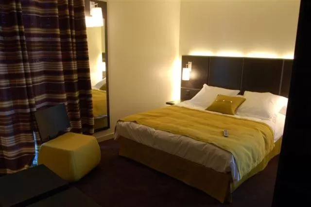 Bed in The Originals Boutique, Hôtel Marytel, Montbrison