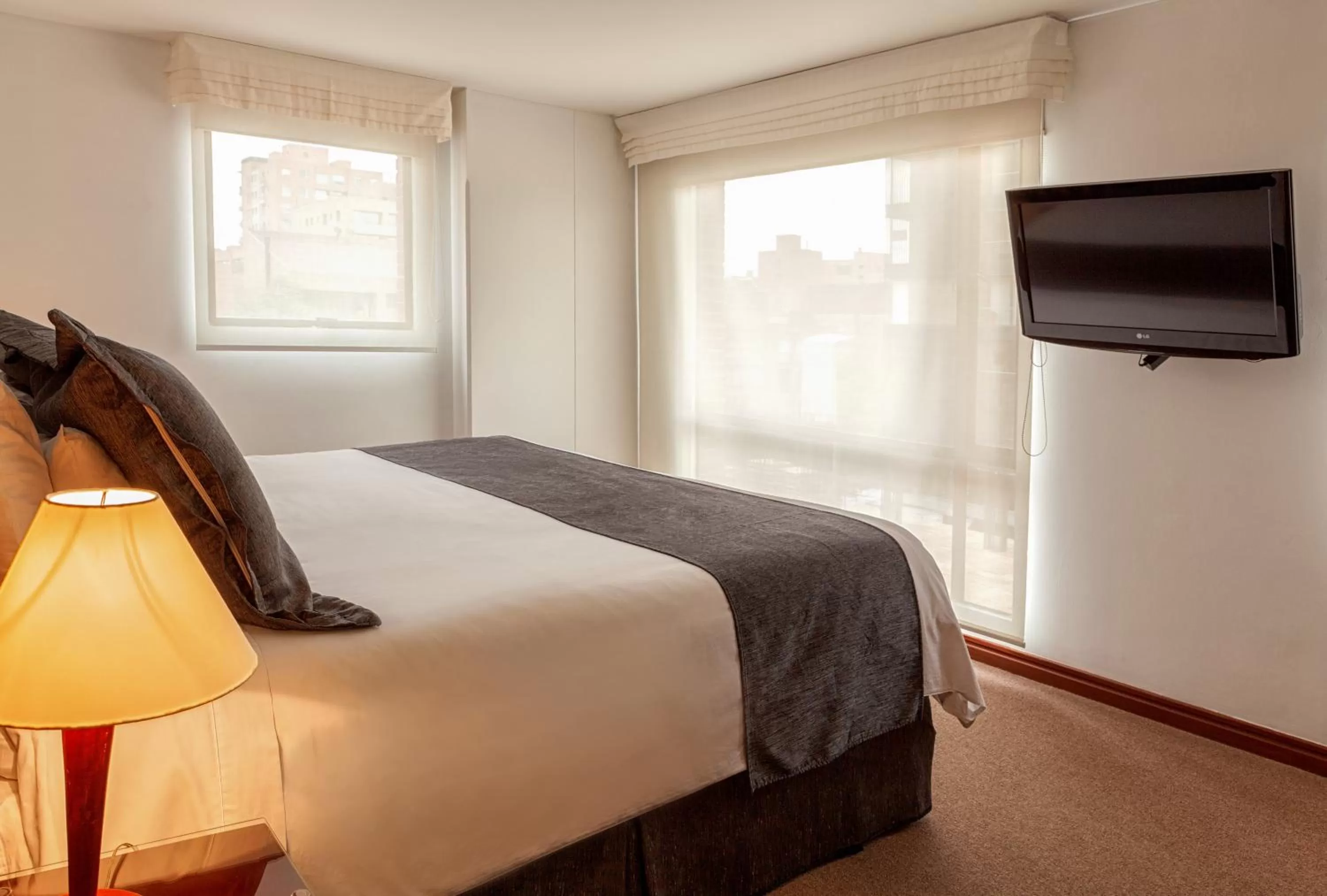 bunk bed, Bed in Cora 96 Street Apartments