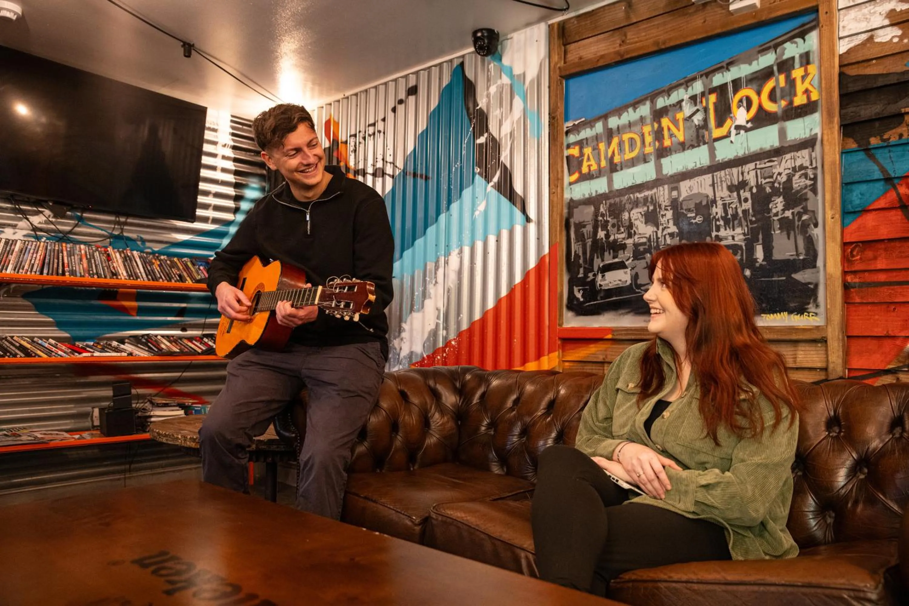 Communal lounge/ TV room in Urban Nomad - Camden Town