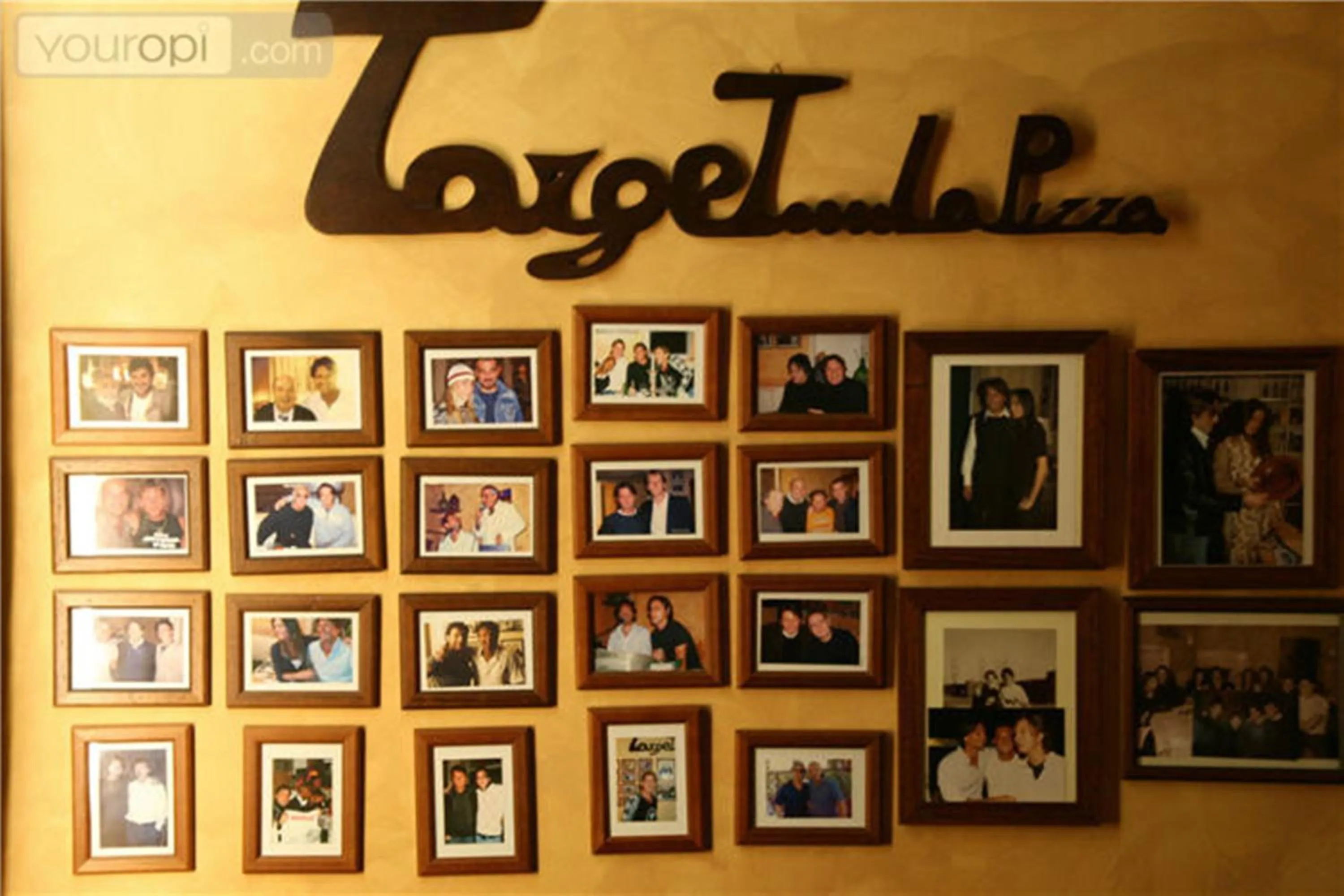 Restaurant/places to eat in Target Inn Rooms