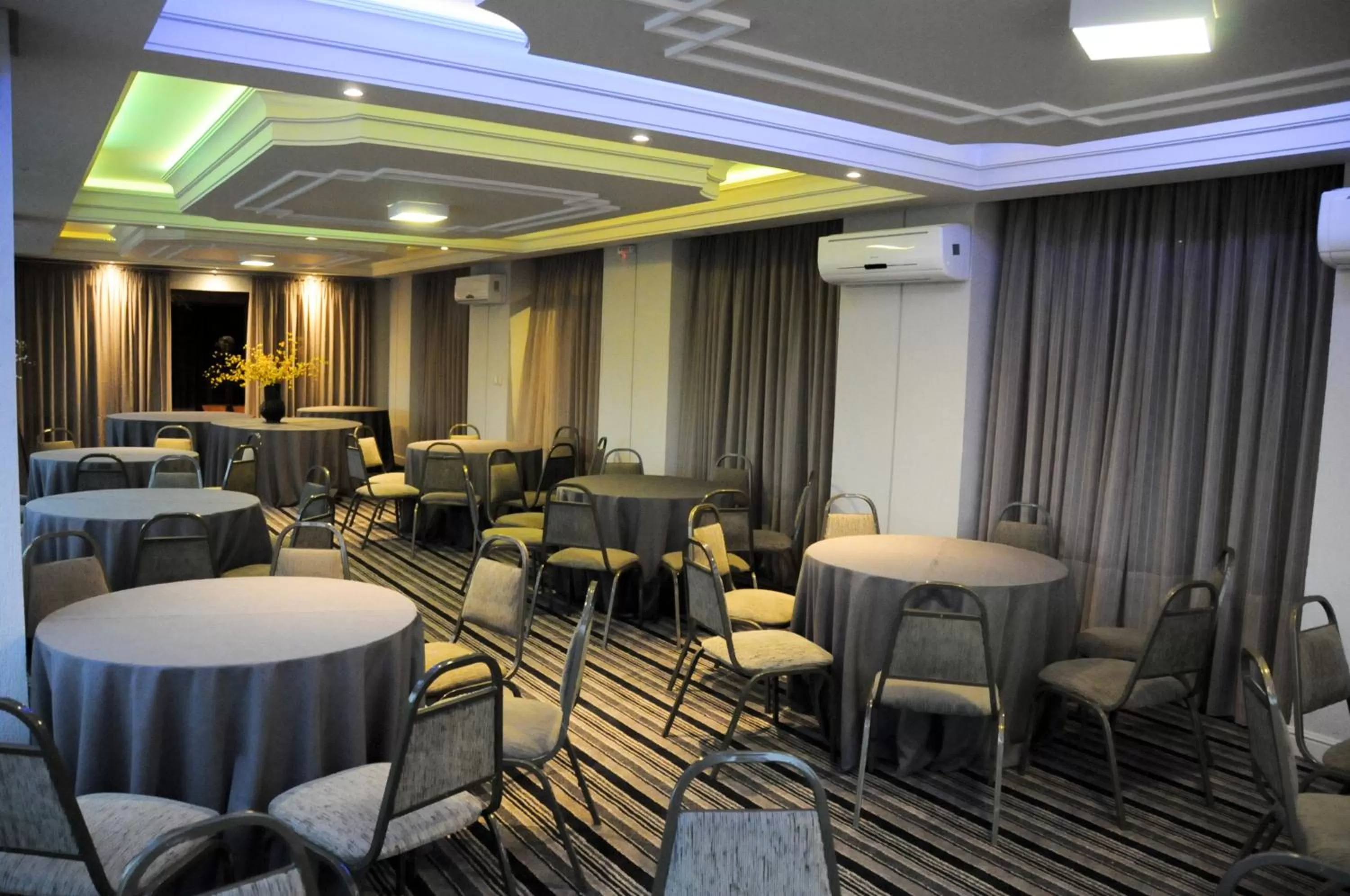 Banquet/Function facilities, Banquet Facilities in Kuster Hotel