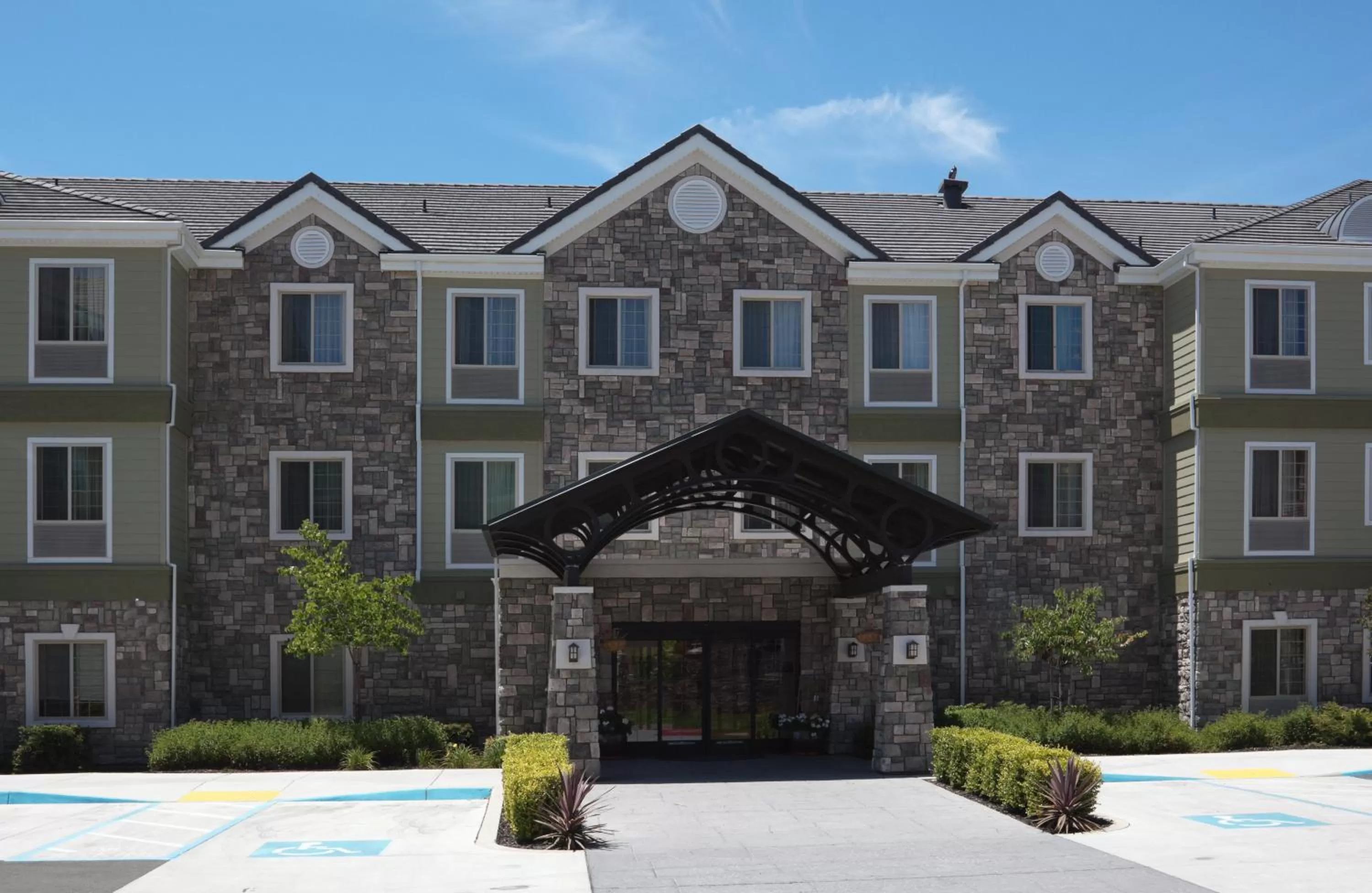 Property building in Staybridge Suites Fairfield Napa Valley Area by IHG