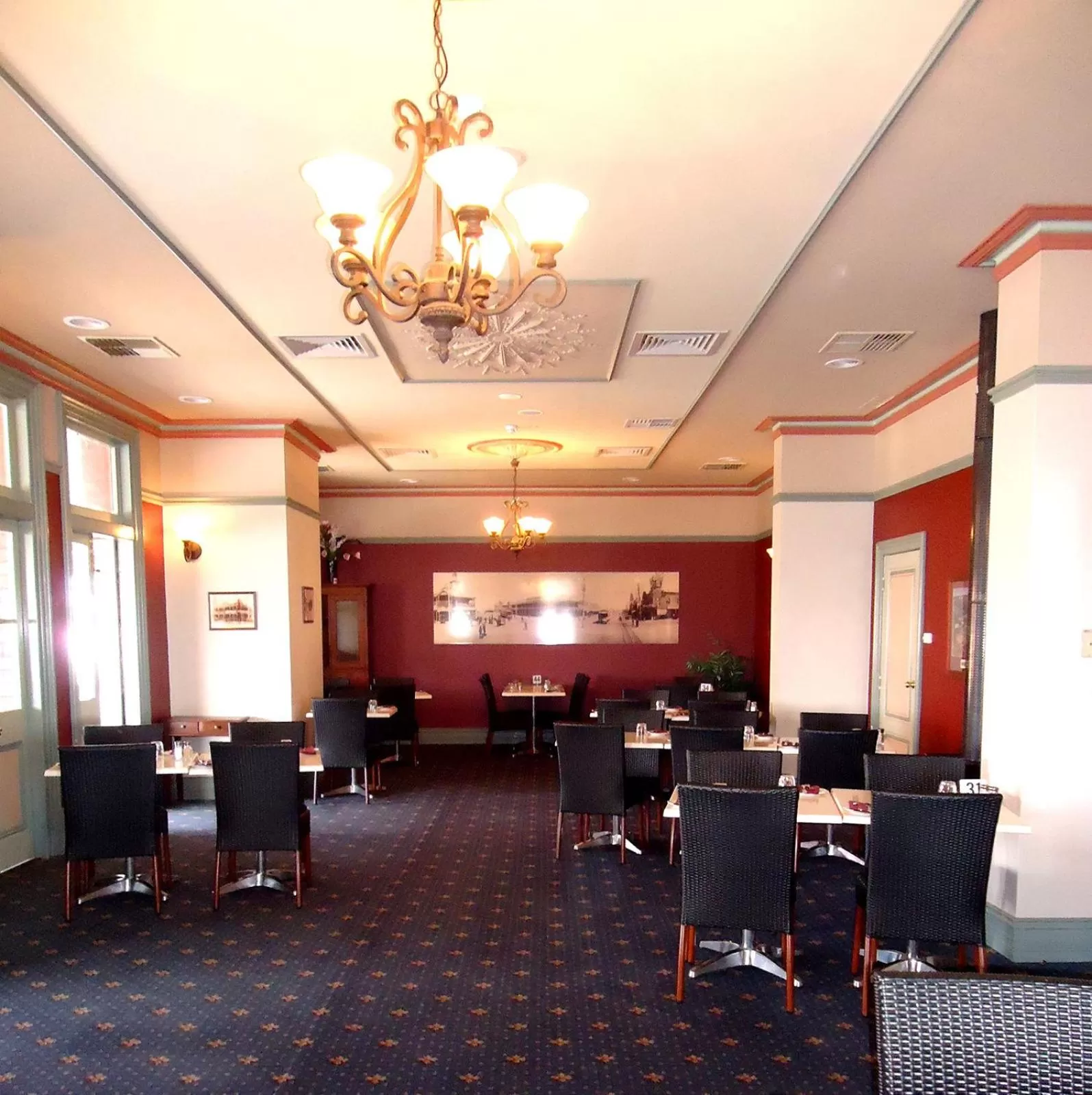 Restaurant/places to eat in The Palace Hotel Kalgoorlie