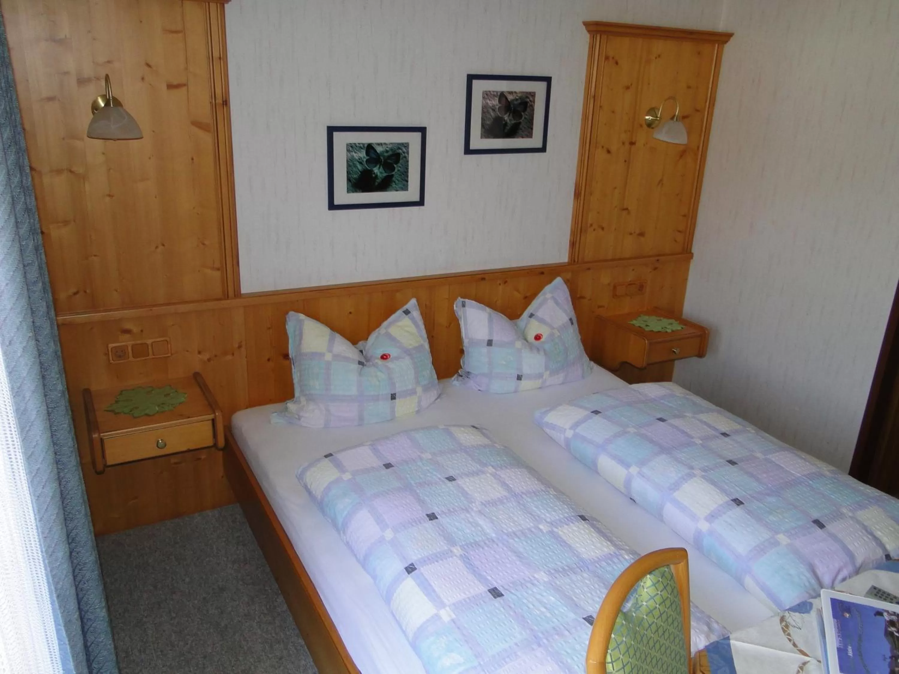 Photo of the whole room, Bed in Pension Wildental