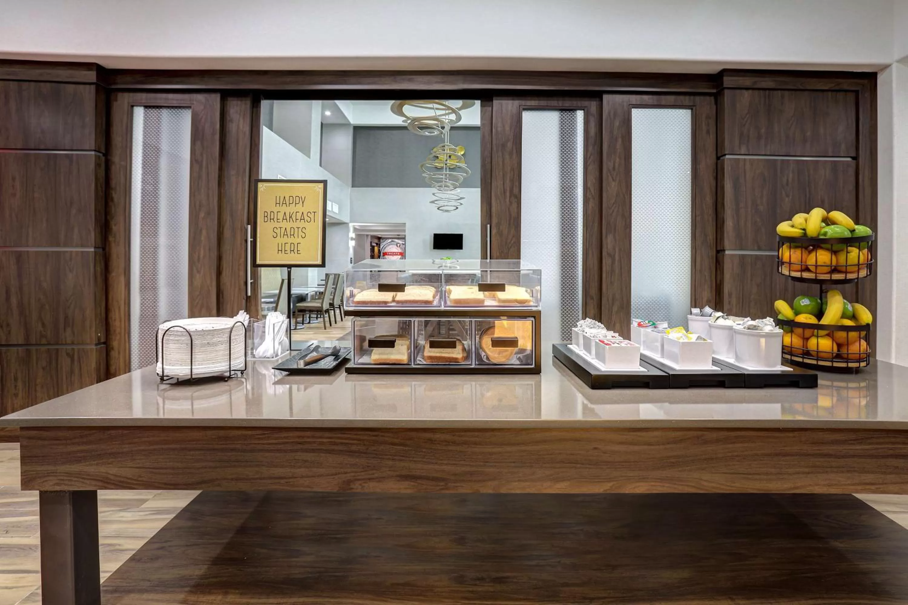 Breakfast in Hampton Inn & Suites Dallas-DeSoto