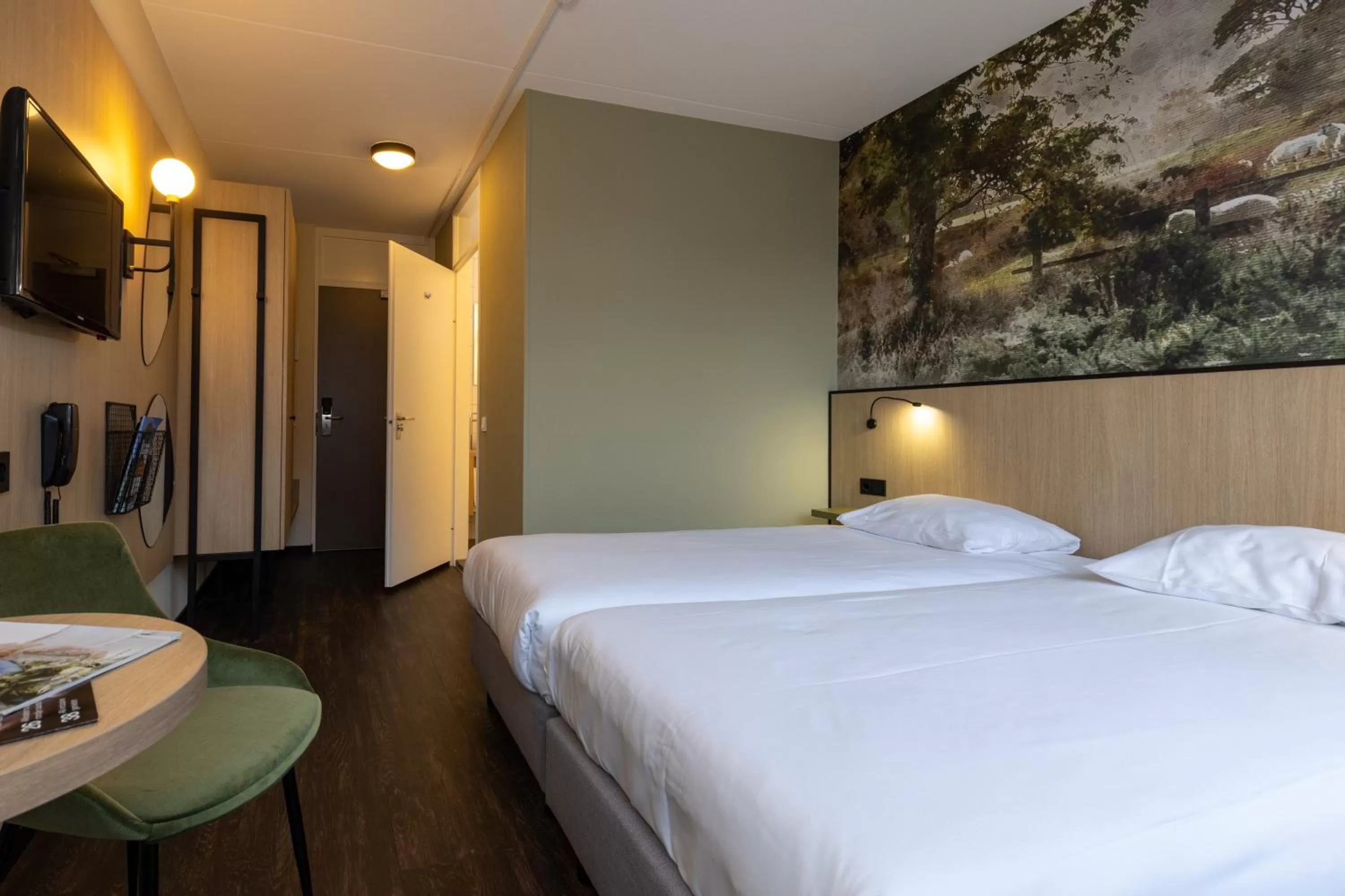 Bedroom, Bed in Fletcher Hotel-Restaurant Frerikshof