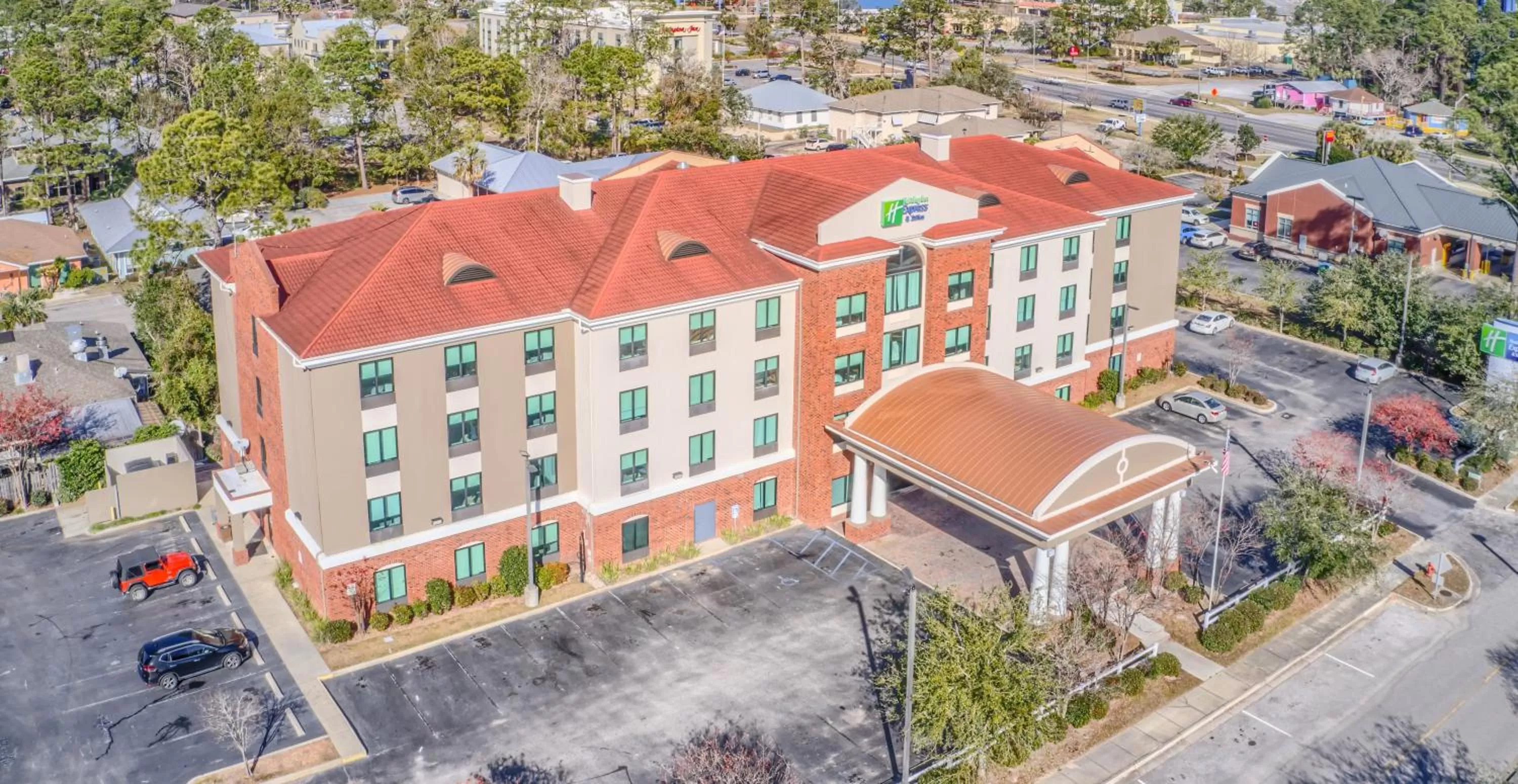 Bird's eye view in Holiday Inn Express Hotel & Suites Gulf Shores by IHG