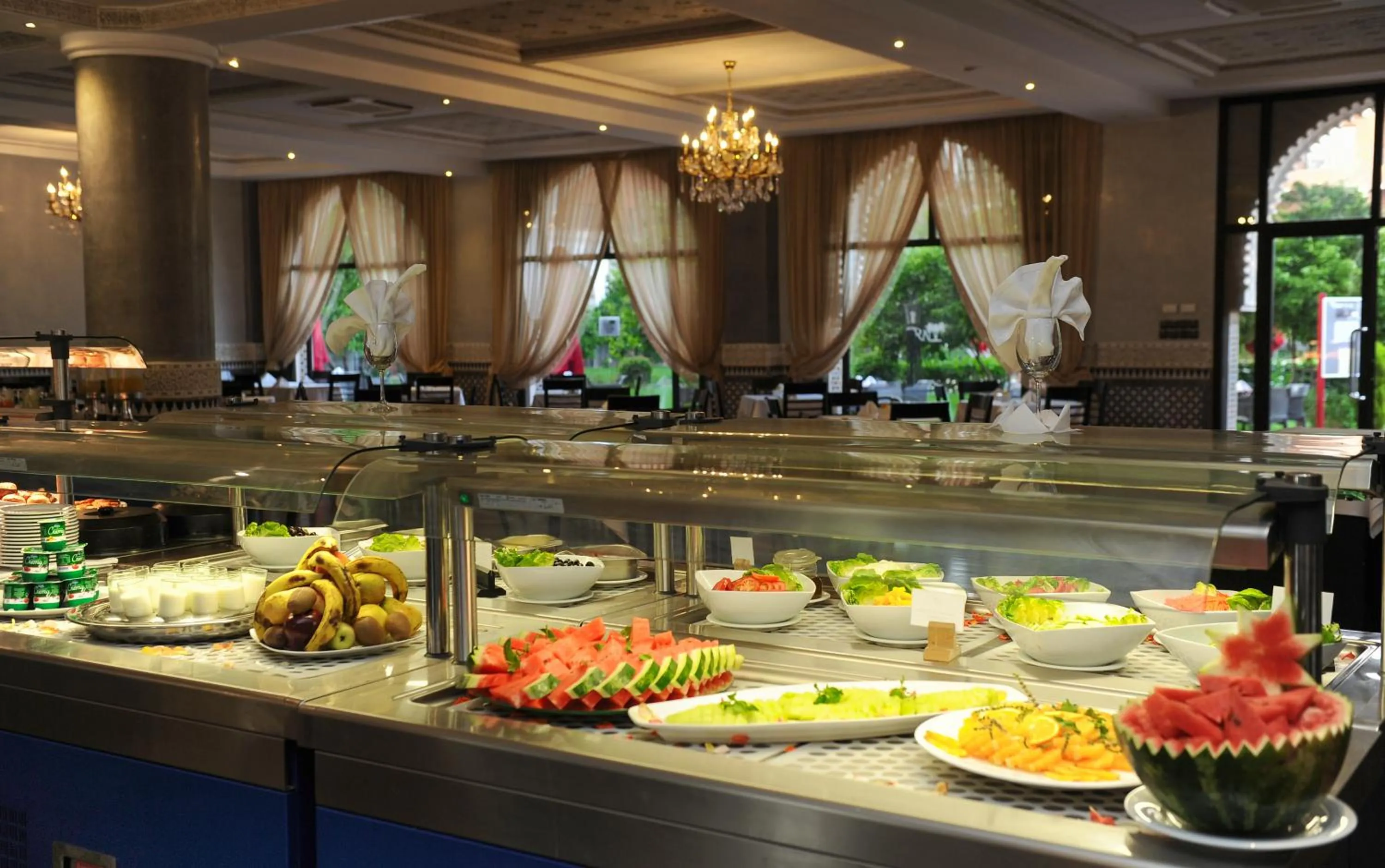 Buffet breakfast in Ennakhil Marrakech Hotel & SPA