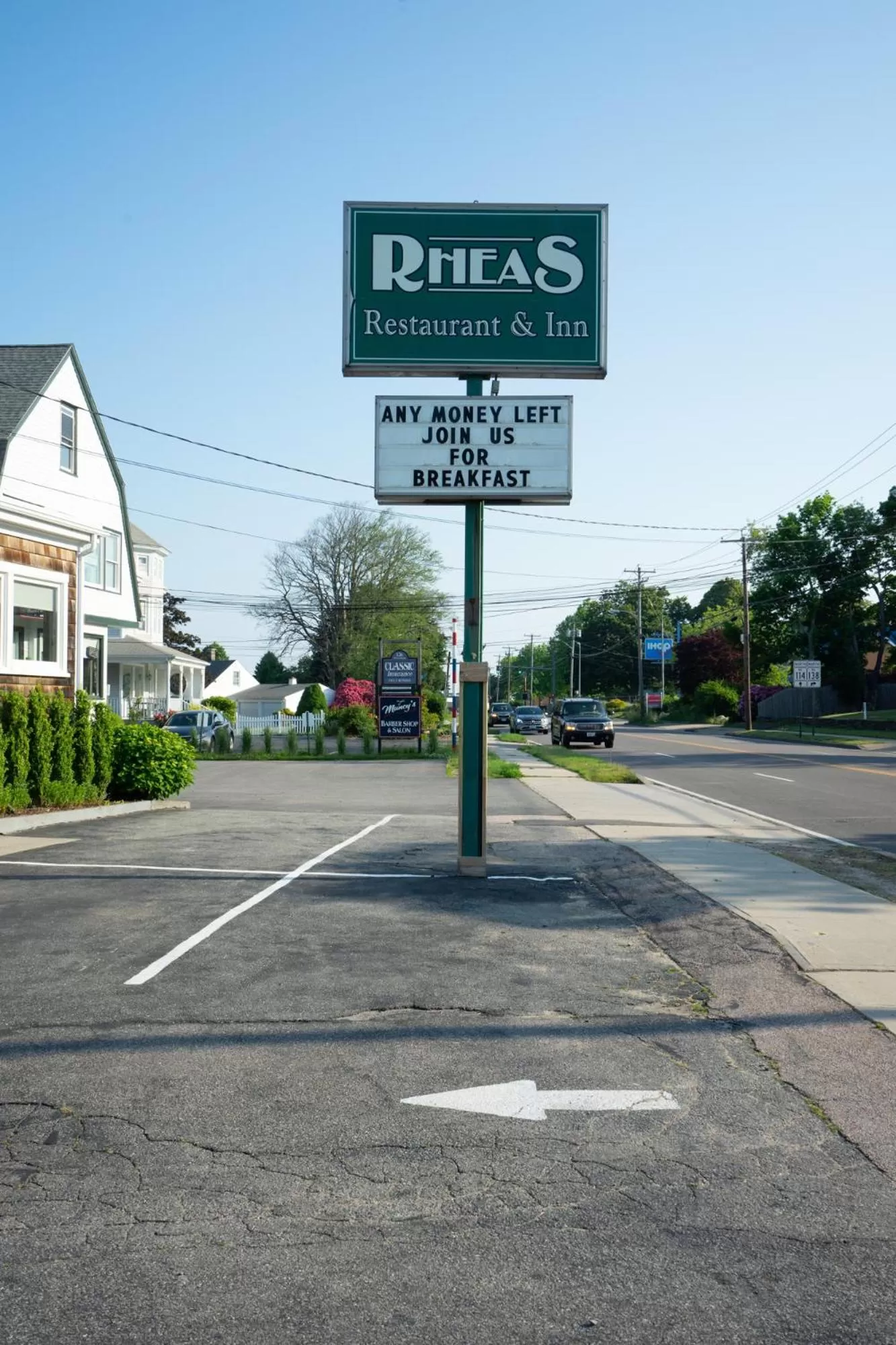 Property logo or sign in Rhea's Inn