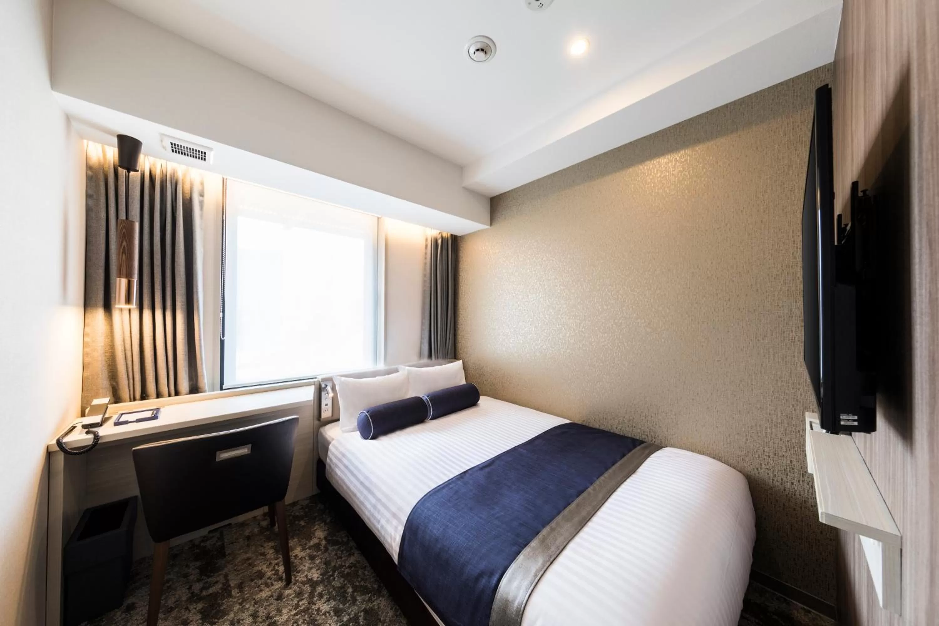 Semi Double Room - single occupancy - Non-Smoking in The Rise Osaka Kitashinchi