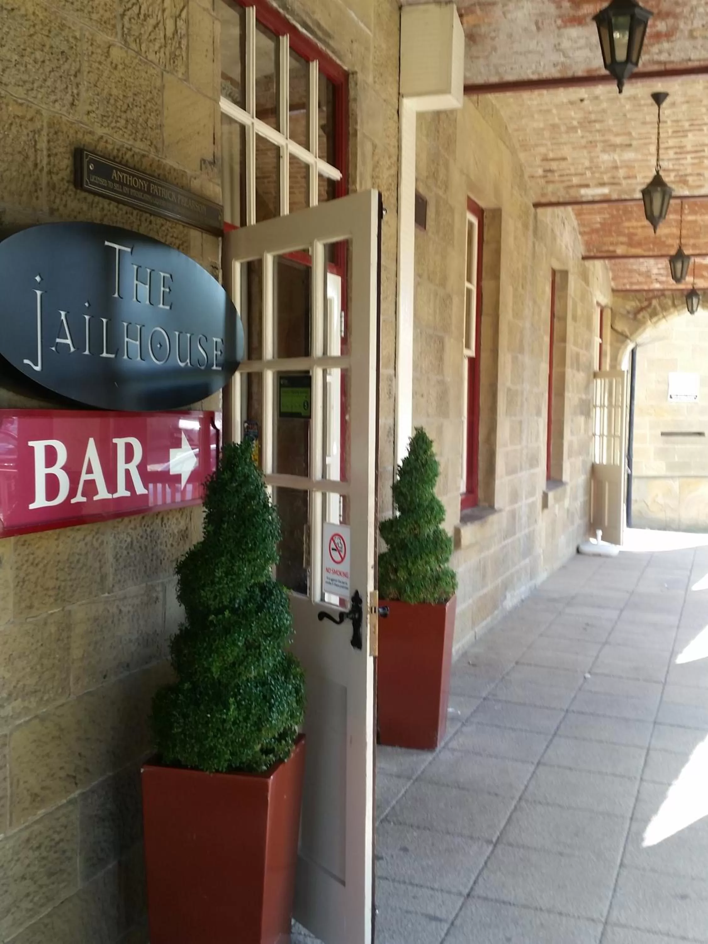 Lounge or bar in Garrison Hotel