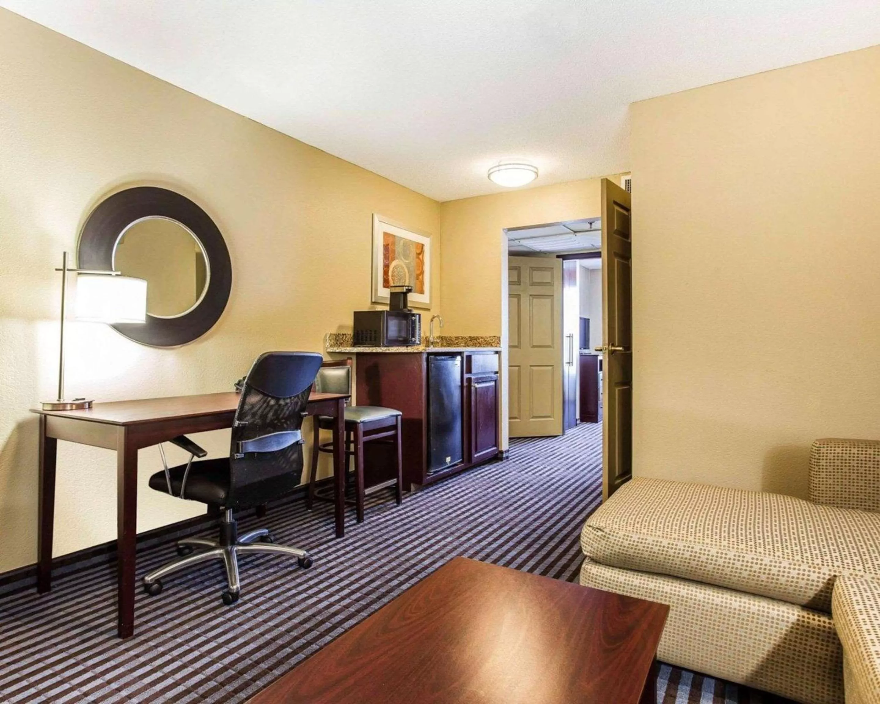 Photo of the whole room in Comfort Inn & Suites Ballpark Area